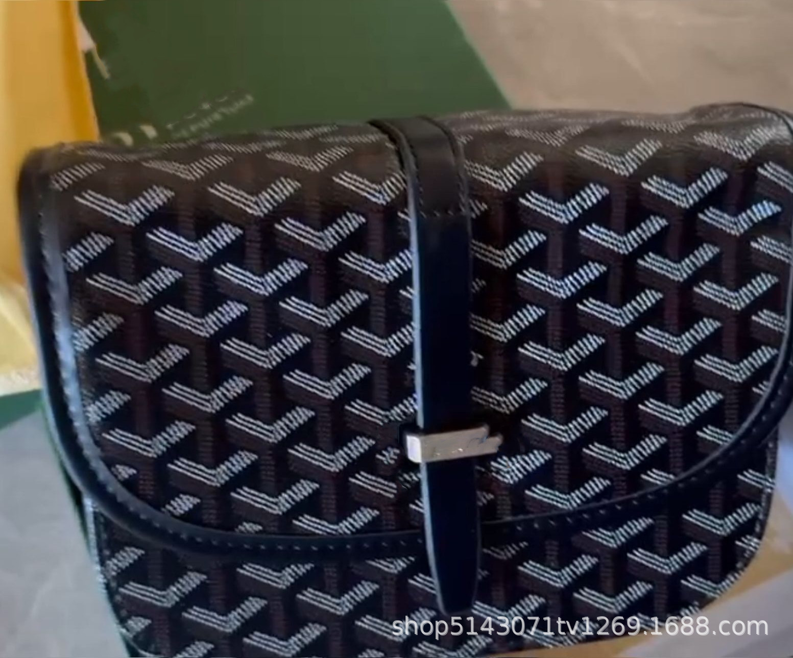 New dogtooth saddle bag – unisex messenger bag, shoulder bag, crossbody bag – printed women’s bag, trendy, fashionable, and versatile