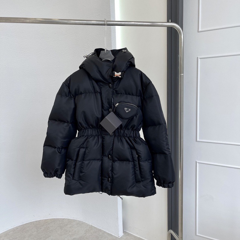 2023 winter new arrival: p brand triangle logo bag, letter badge black cinched-waist down jacket coat