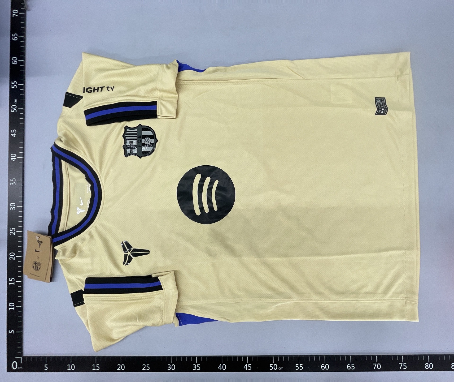 Wholesale 25 new barcelona, real madrid, paris saint-germain, arsenal, chelsea, liverpool football club kits – fan edition 4