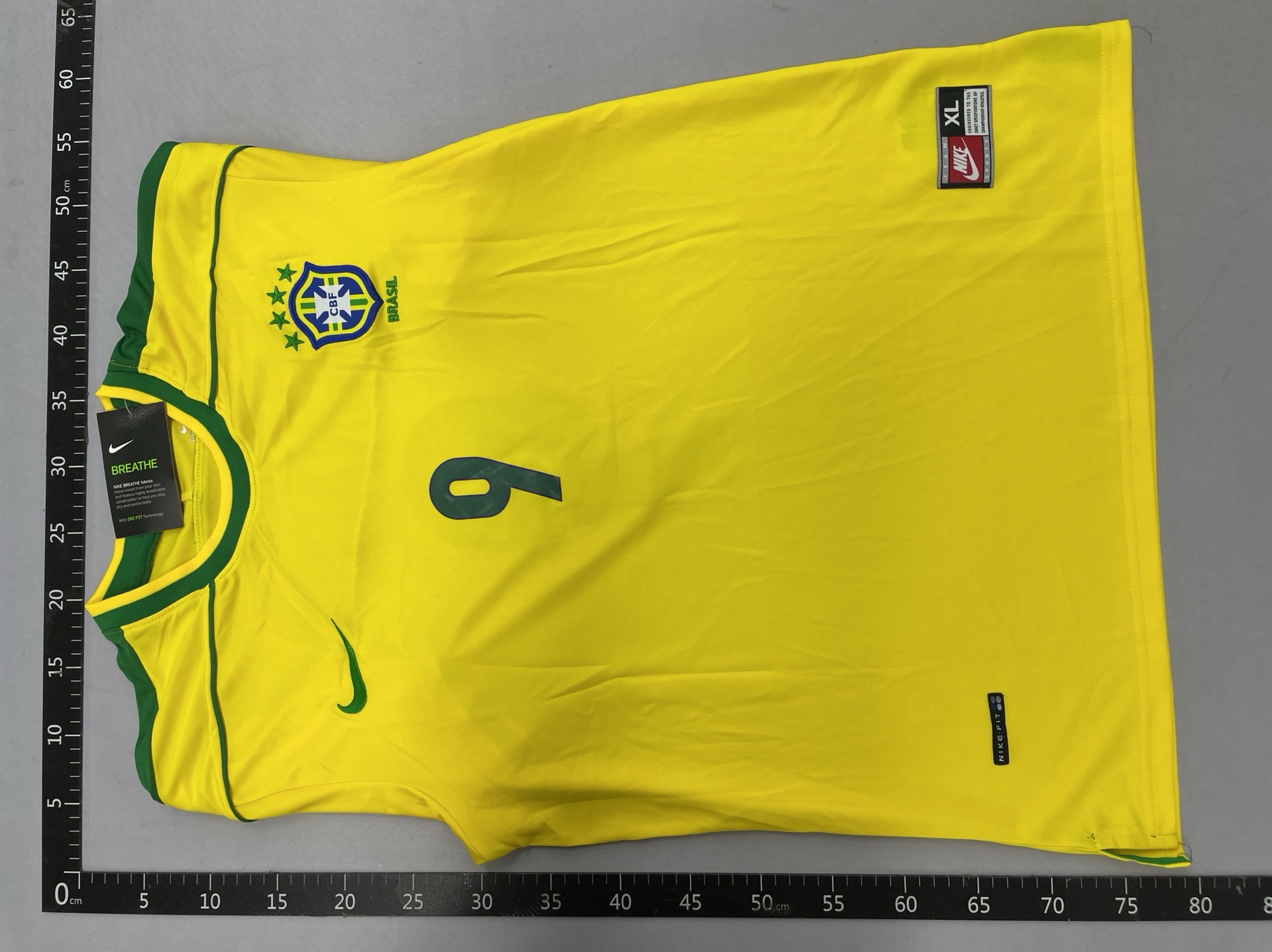 2002 world cup brazil home jersey #6 carlos, #9 ronaldo, #11 ronaldo – retro soccer jersey apparel 4