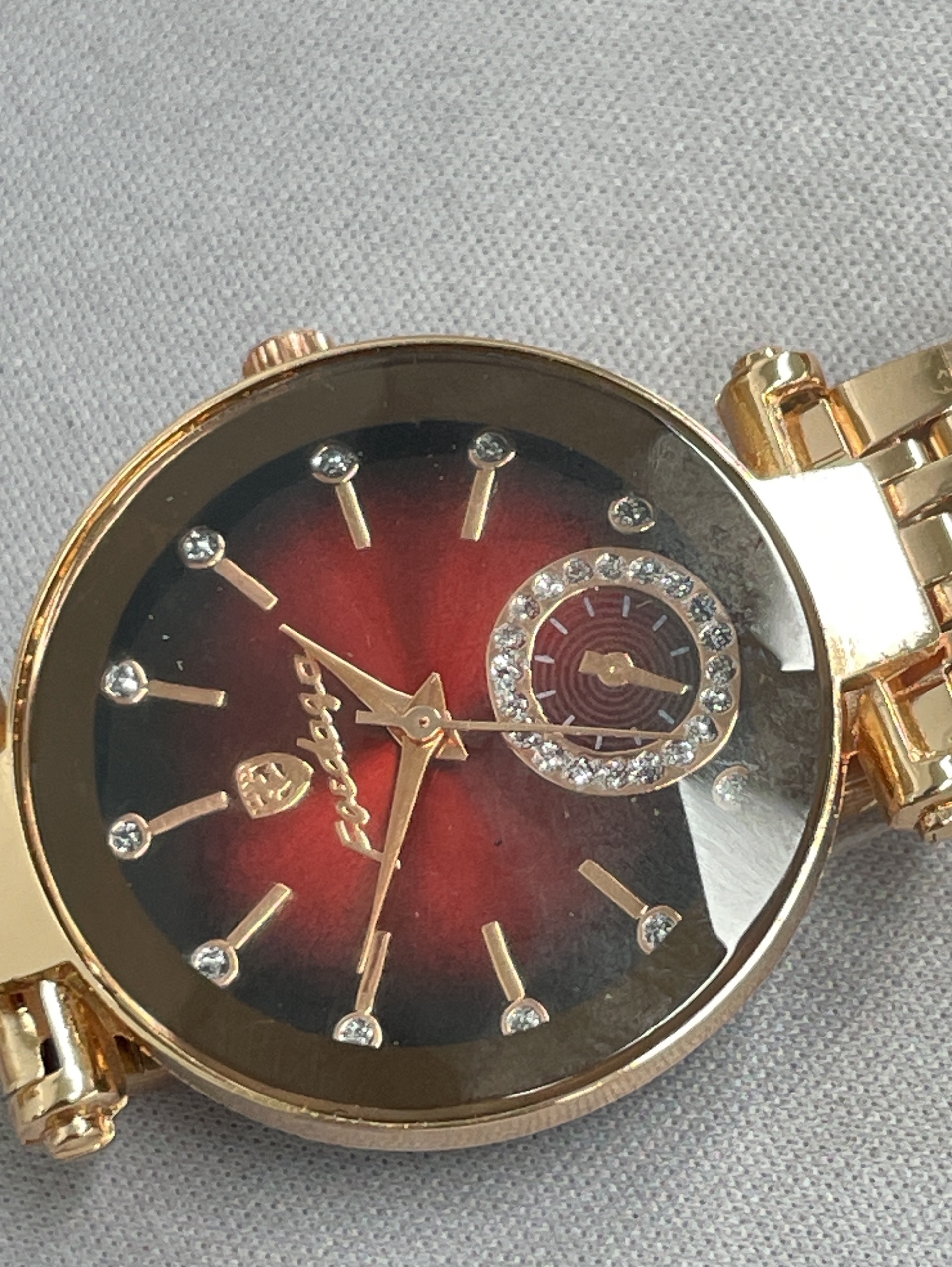 Women’s quartz gold-plated watch – stylish, minimalist alloy strap vintage diamond-accented wristwatch for middle school students 2
