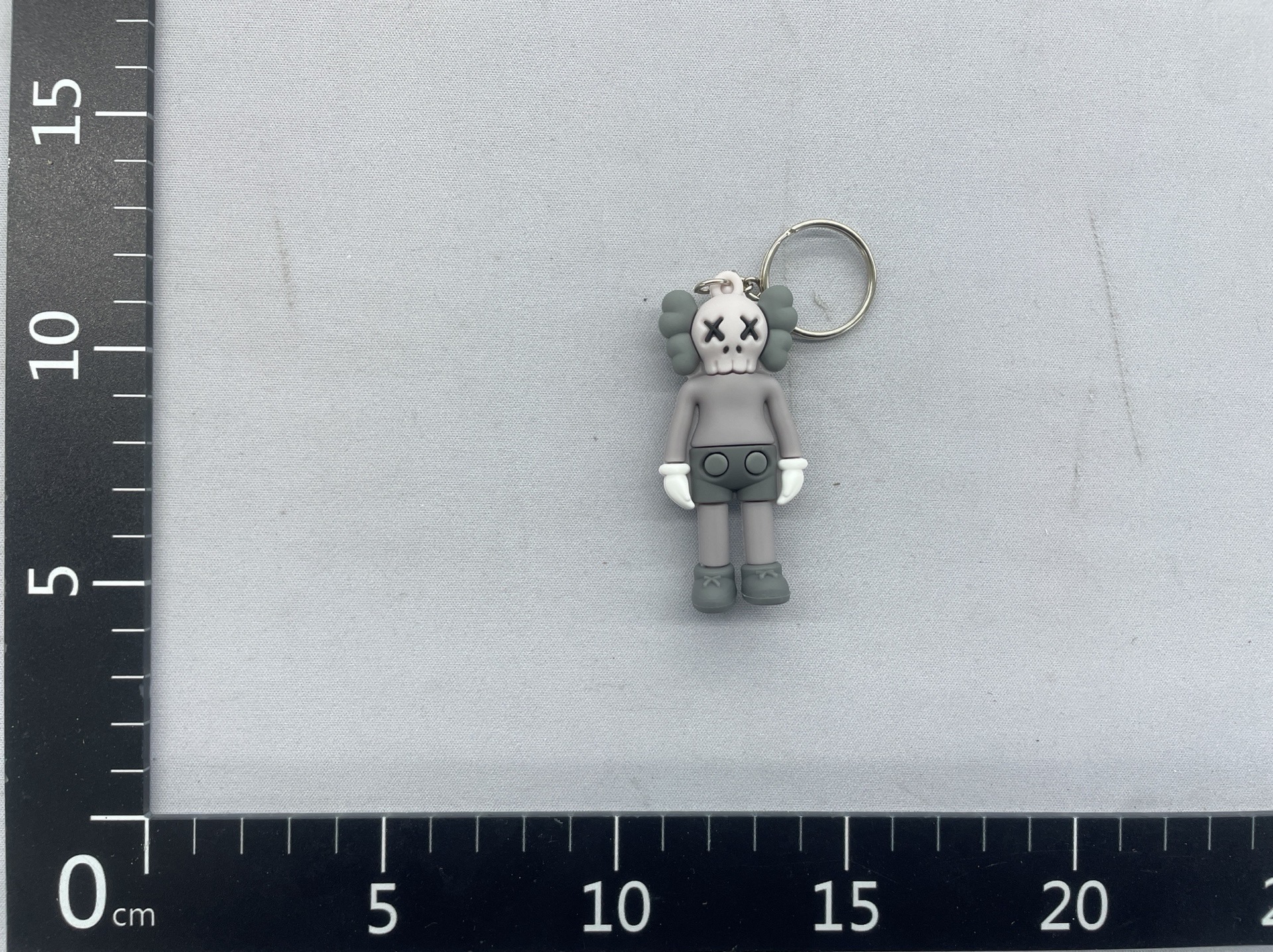 Trendy kaws keychain – small charm, plush doll, blind box accessory, gift, bag charm 4
