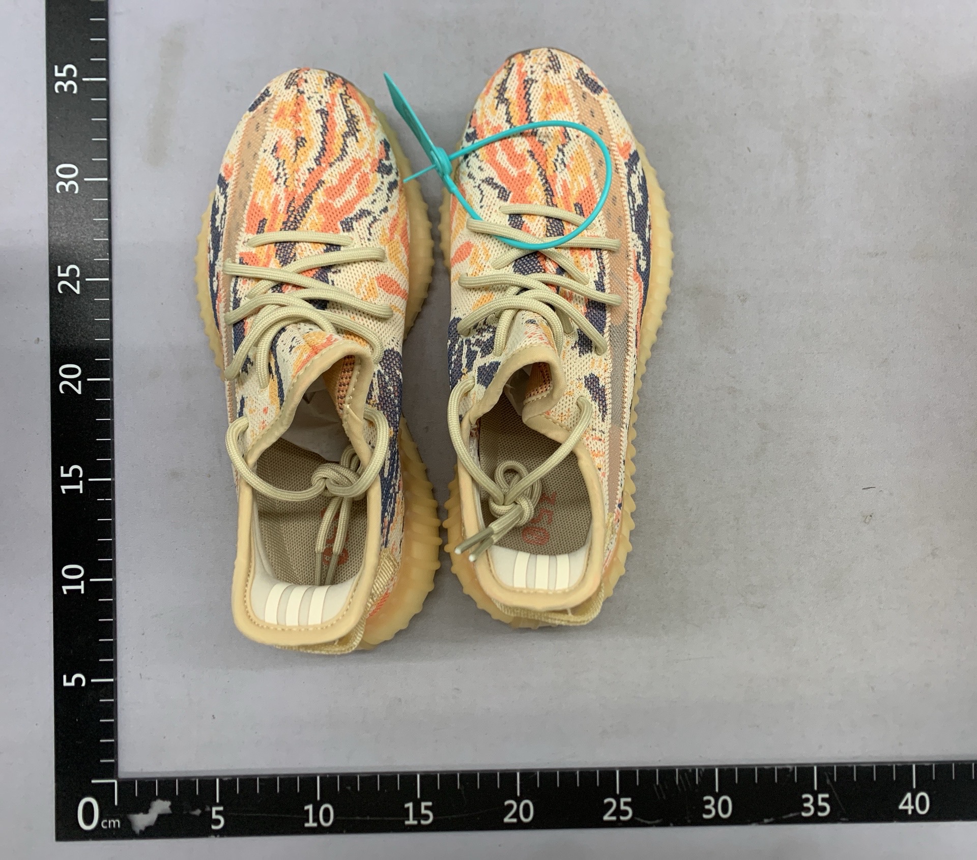 Shoes men’s shoes putian shoes really full of stars earth brown 350 fly woven v2 women’s shoes wholesale cross-border comfort 3