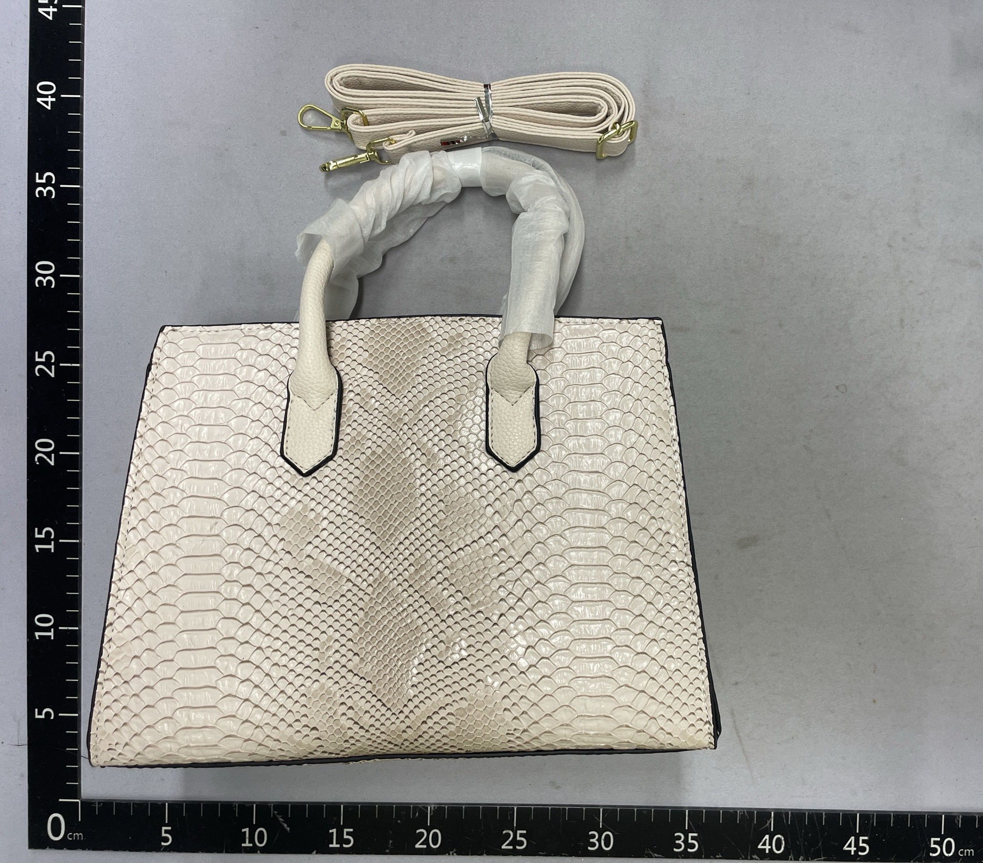 Cross-border accessible luxury bag women’s bag new arrivalclassy sense satchel bag elegant ladieswear bag middle-aged crossbody bag birthday gift 4