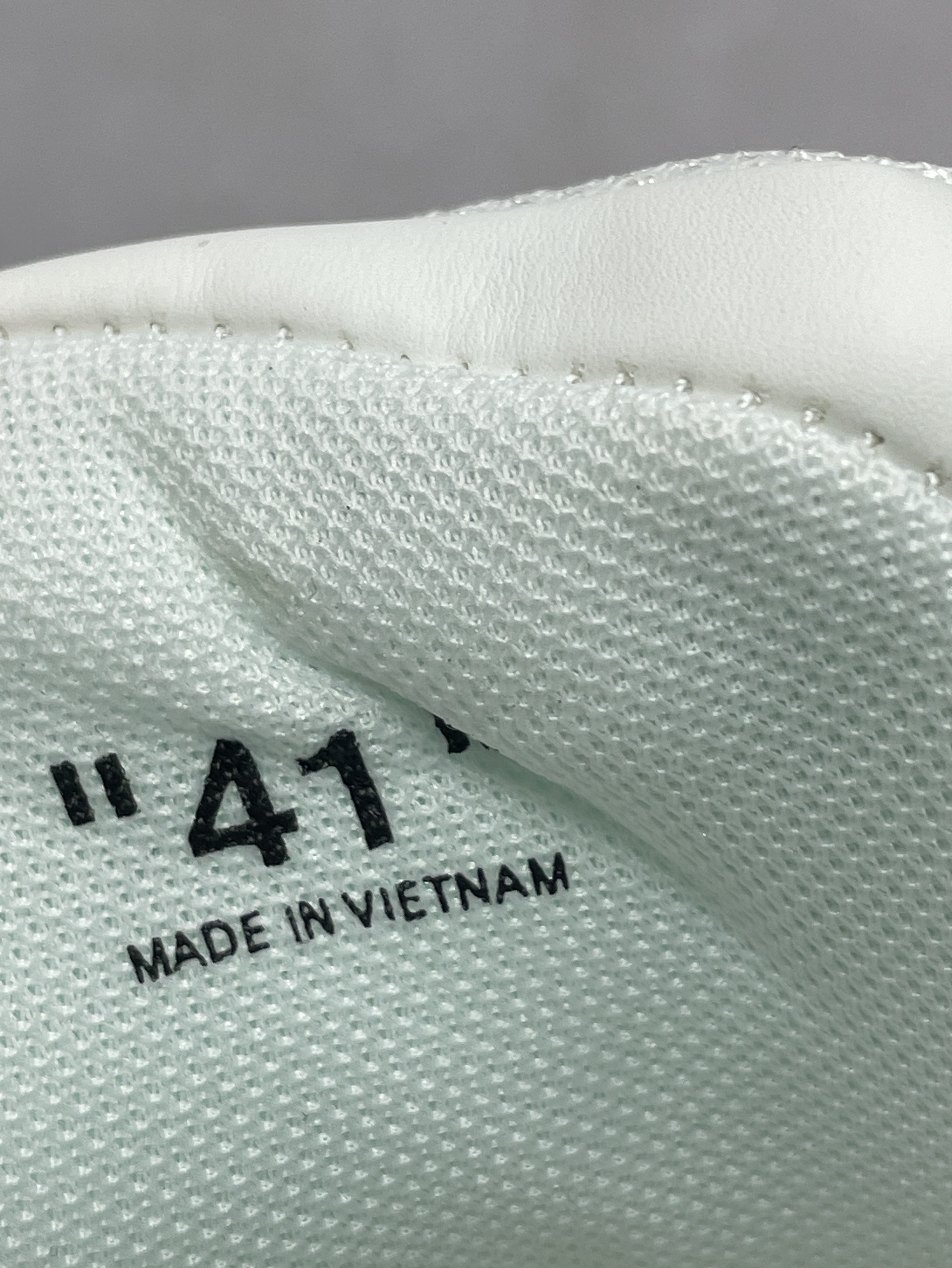 White shoes spring 2025 sports shoes thick sole hidden heel casual men’s shoes women’s shoes sneakers 2