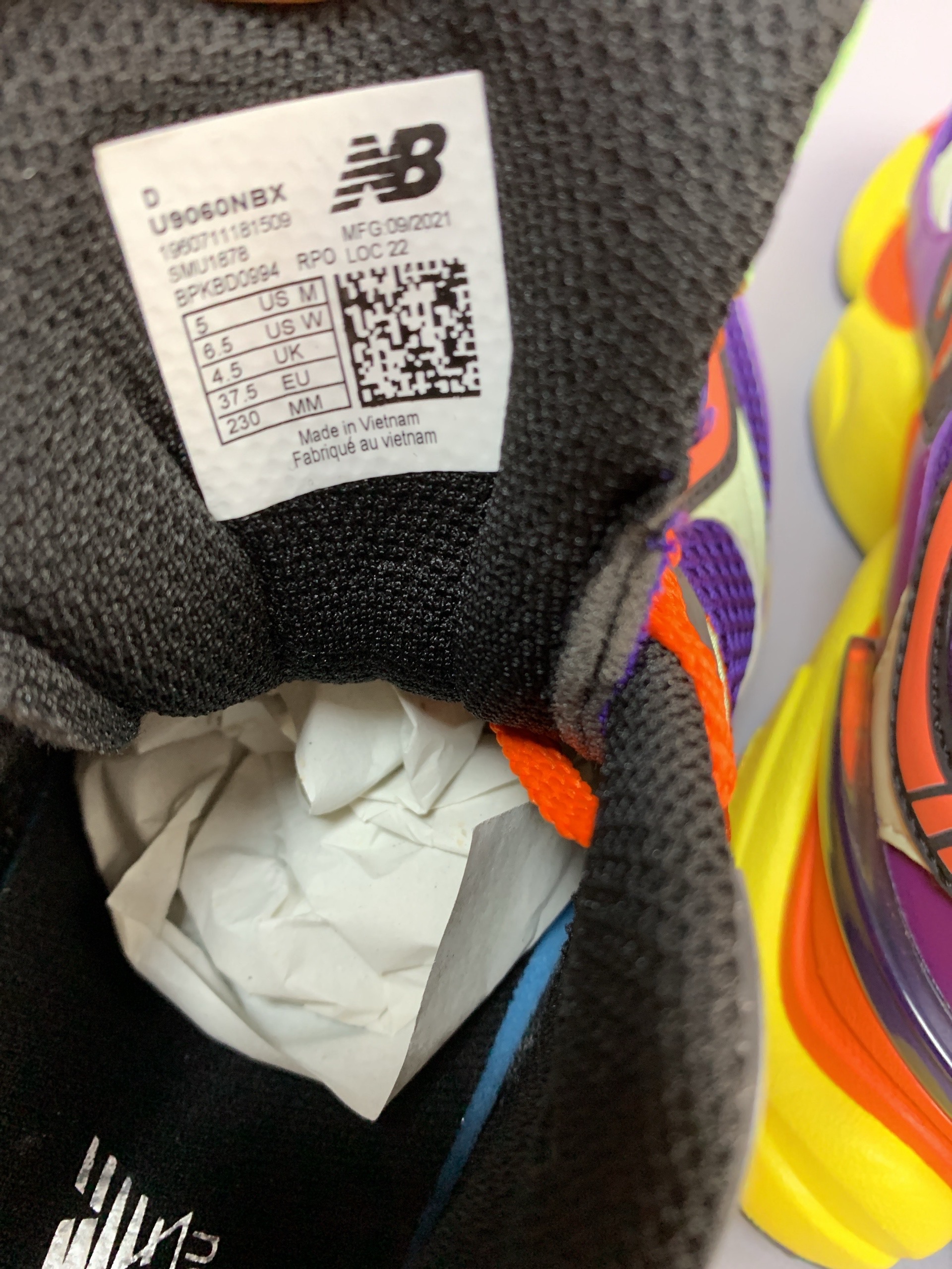 High-quality nb9060 athletic and casual running shoes, featuring an elephant foot design, available for men and women. spring collaboration, darth vader-inspired chunky sneakers 7
