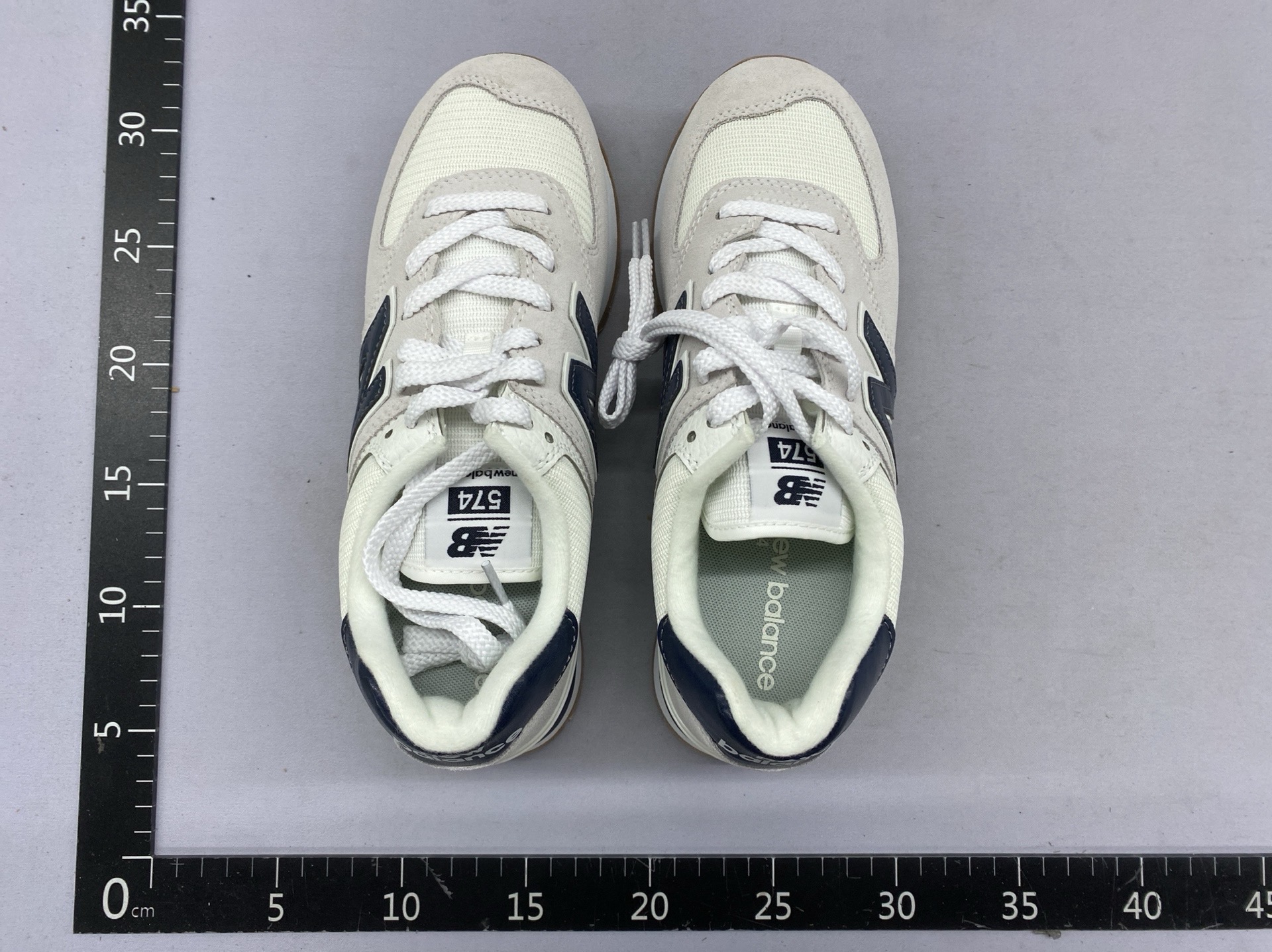 Versatile men’s and women’s athletic shoes w02 6