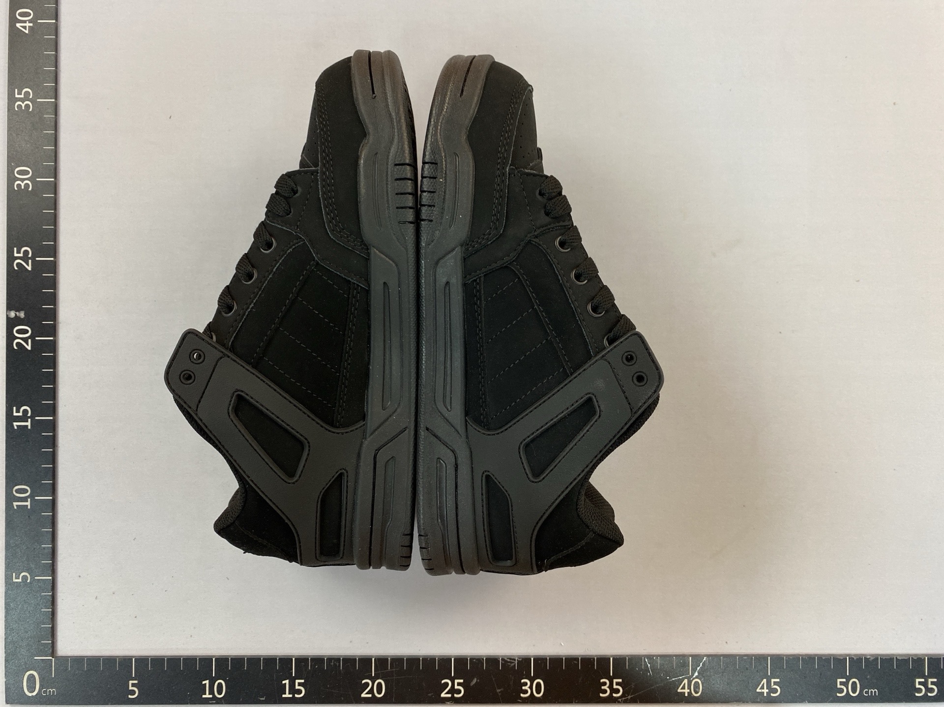 Black warrior retro bread shoes globe professional shoes wear-resistant shock-absorbing comfortable bmx street dance men’s and women’s skates sk8 4