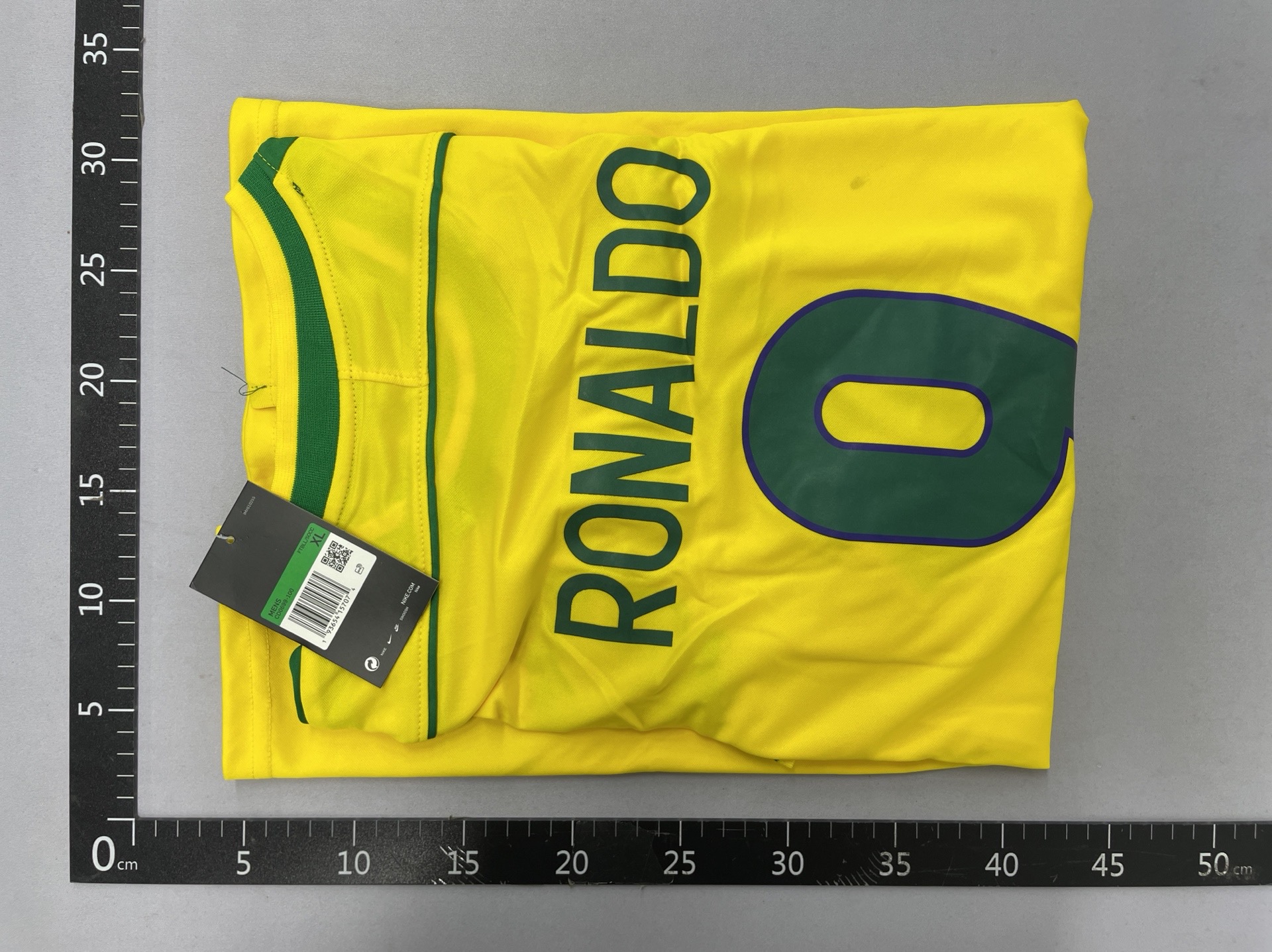 2002 world cup brazil home jersey #6 carlos, #9 ronaldo, #11 ronaldo – retro soccer jersey apparel 5