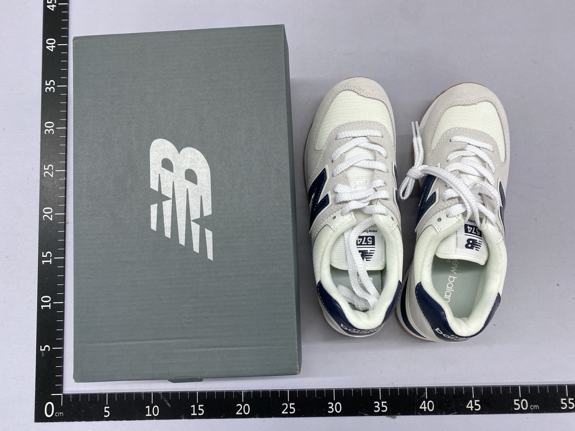Versatile men’s and women’s athletic shoes w02 7