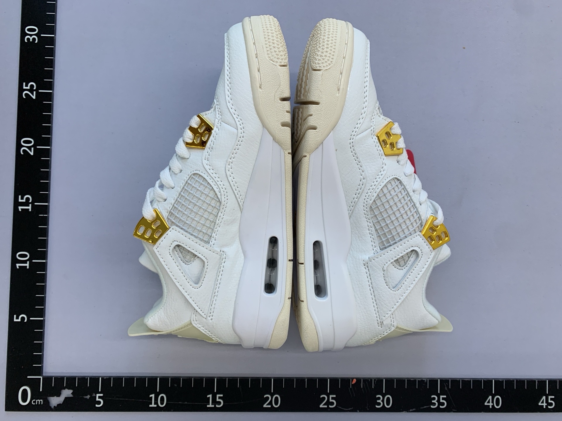 Cross-border putian shoes high version men’s shoes black cat black and white panda joe 4 men’s shoes women’s shoes wear-resistant air cushion basketball shoes 4