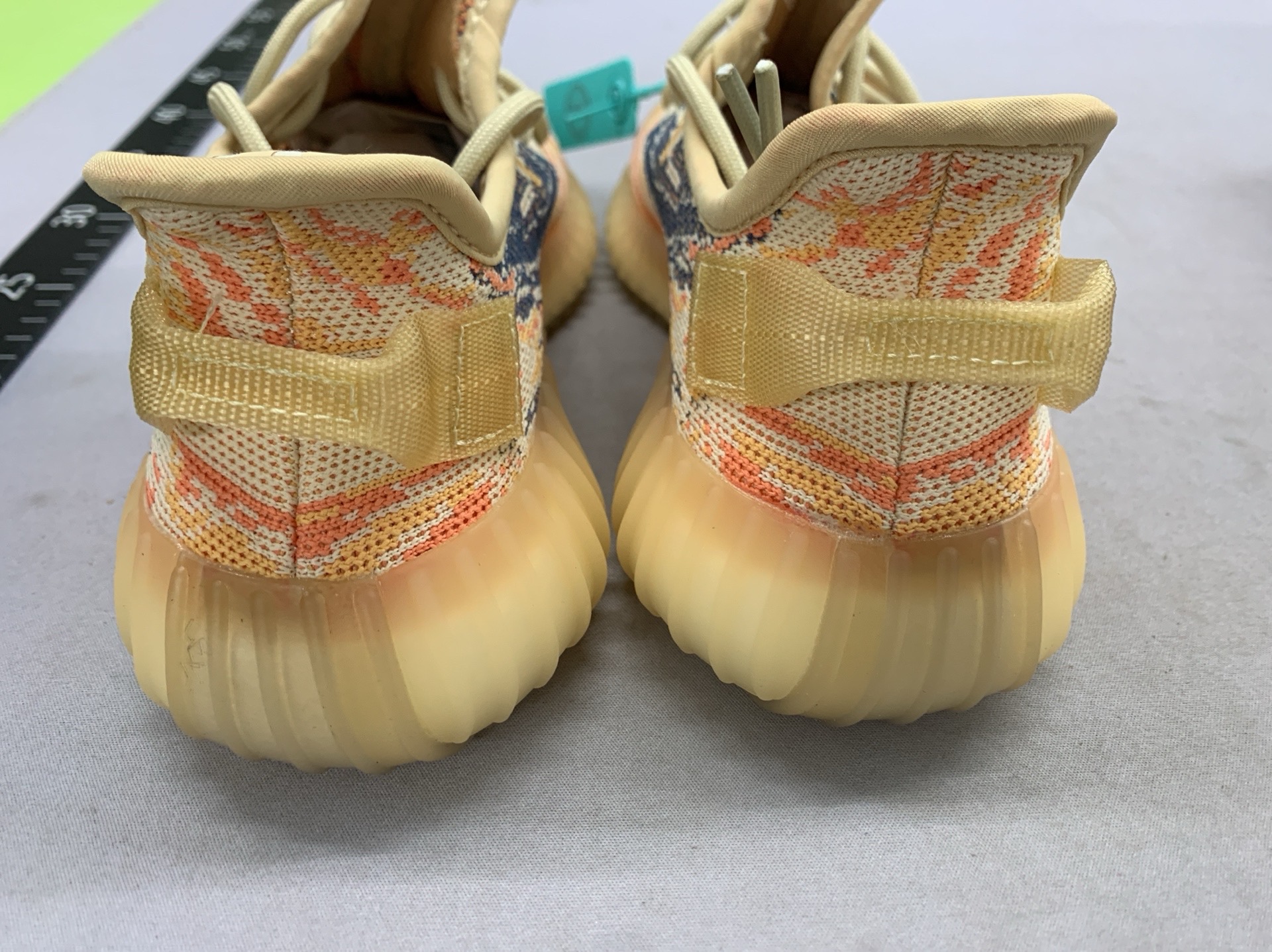 Shoes men’s shoes putian shoes really full of stars earth brown 350 fly woven v2 women’s shoes wholesale cross-border comfort 4