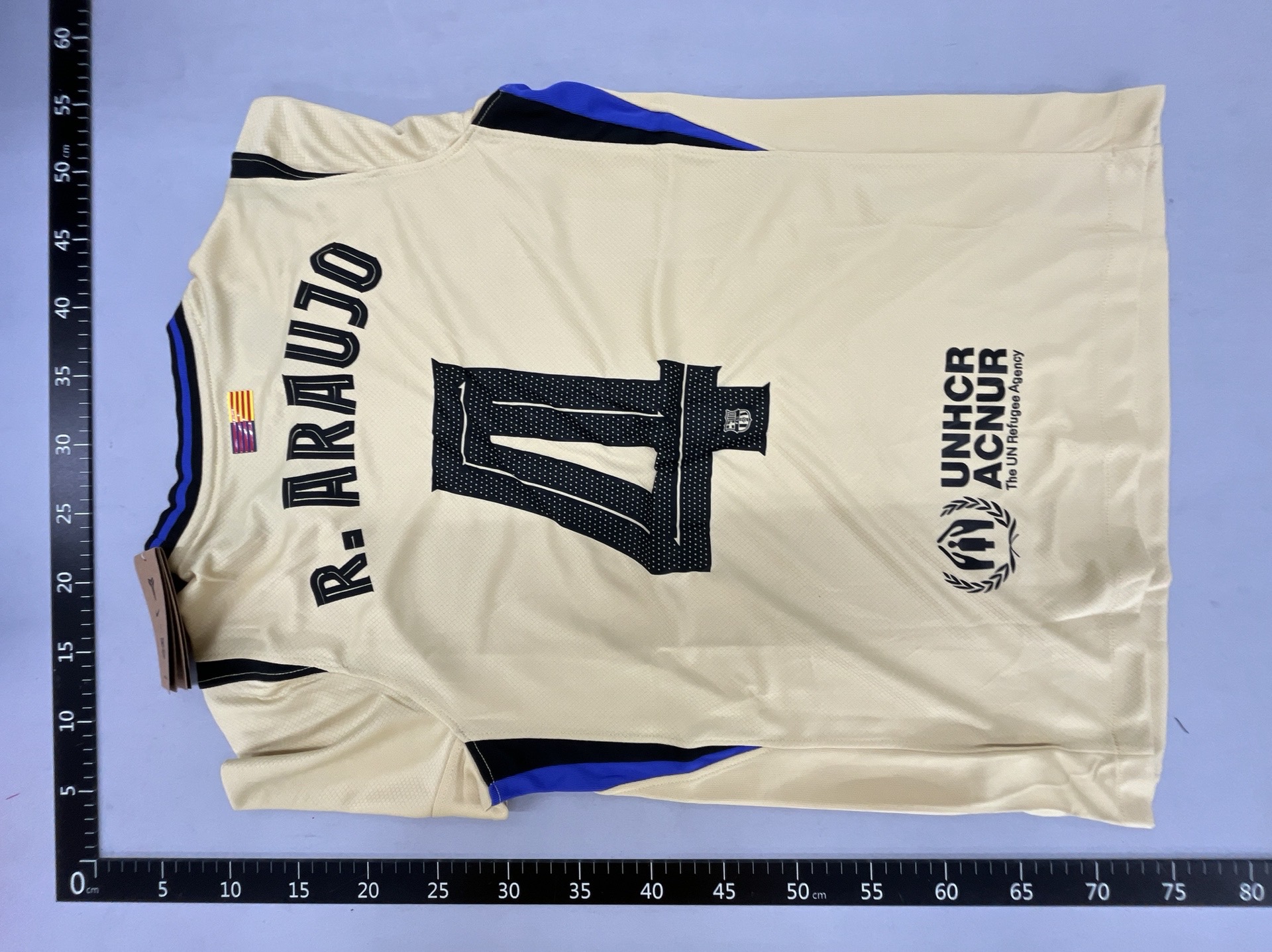 Wholesale 2526 season barcelona away football uniform no. 10 yamal levandovski fan printed number 2