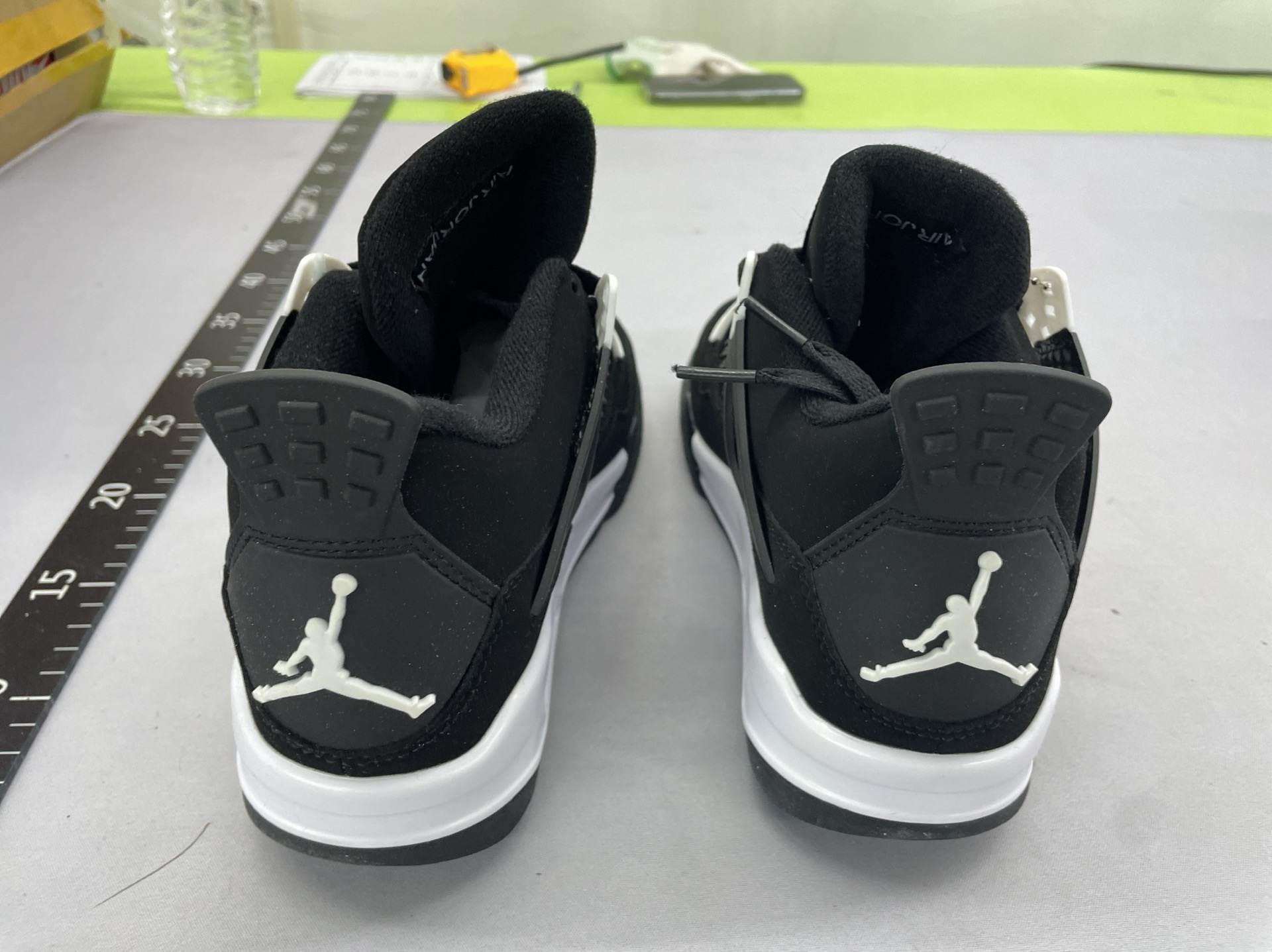 Putian shoes high version wholesale black and white cat midnight blue and white cement red buckle joe 4 sports air cushion basketball shoes for men and women 5
