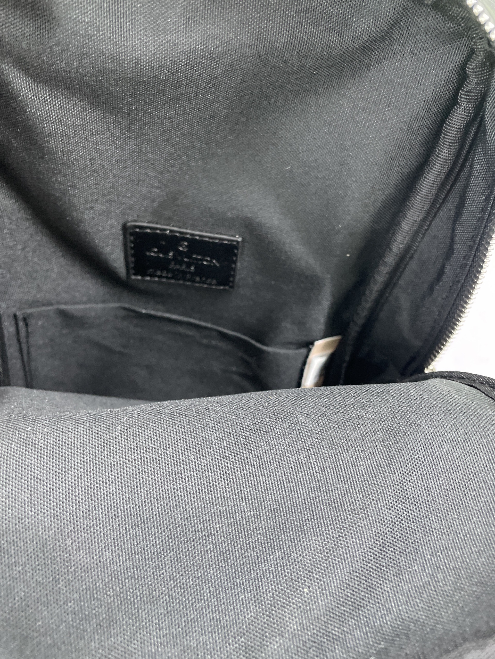 Trendy new men’s chest bag: high-end, large capacity shoulder bag & crossbody bag for fashion-forward men 2