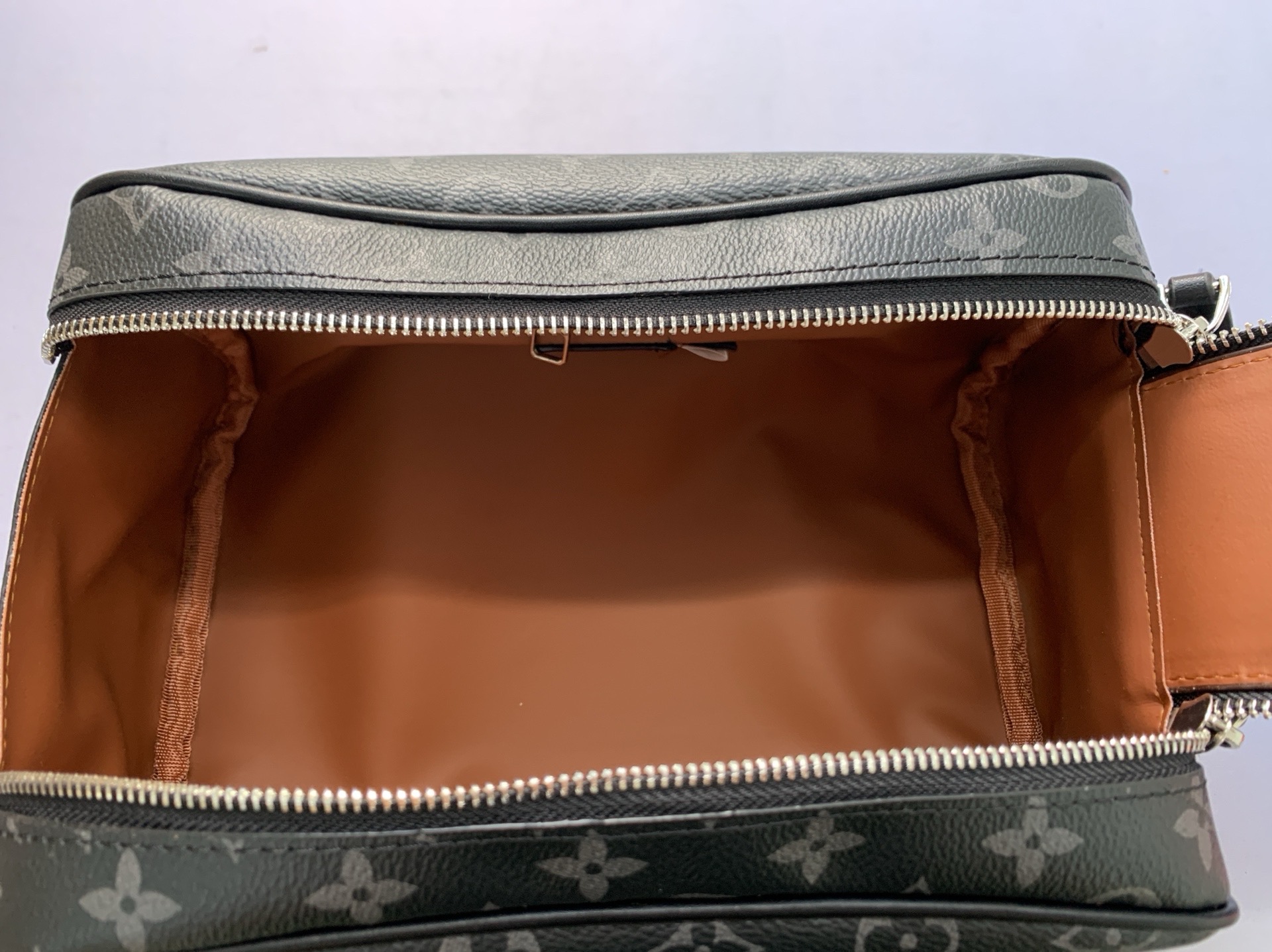 Fashionable bags 6