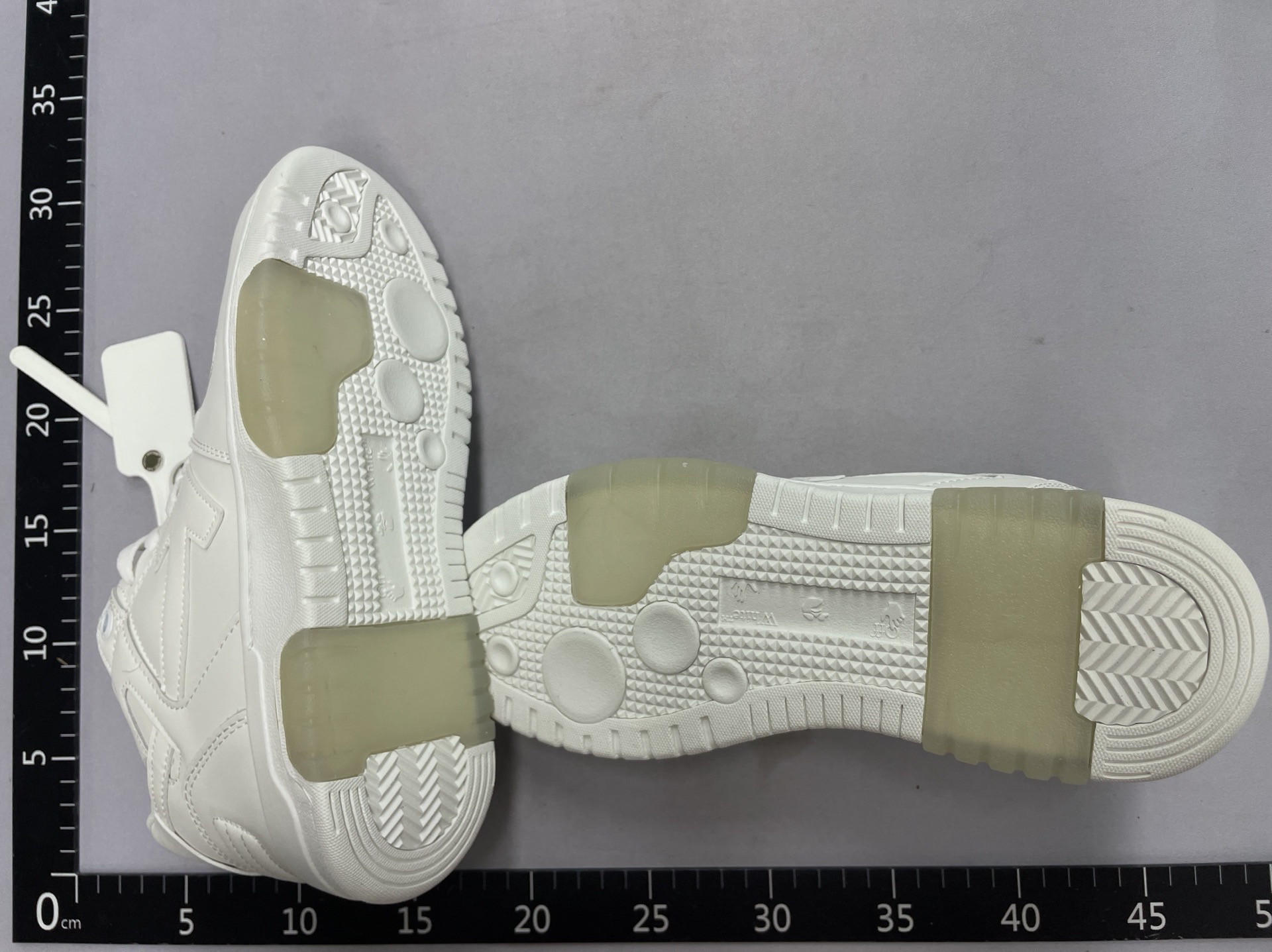 White shoes spring 2025 sports shoes thick sole hidden heel casual men’s shoes women’s shoes sneakers 3