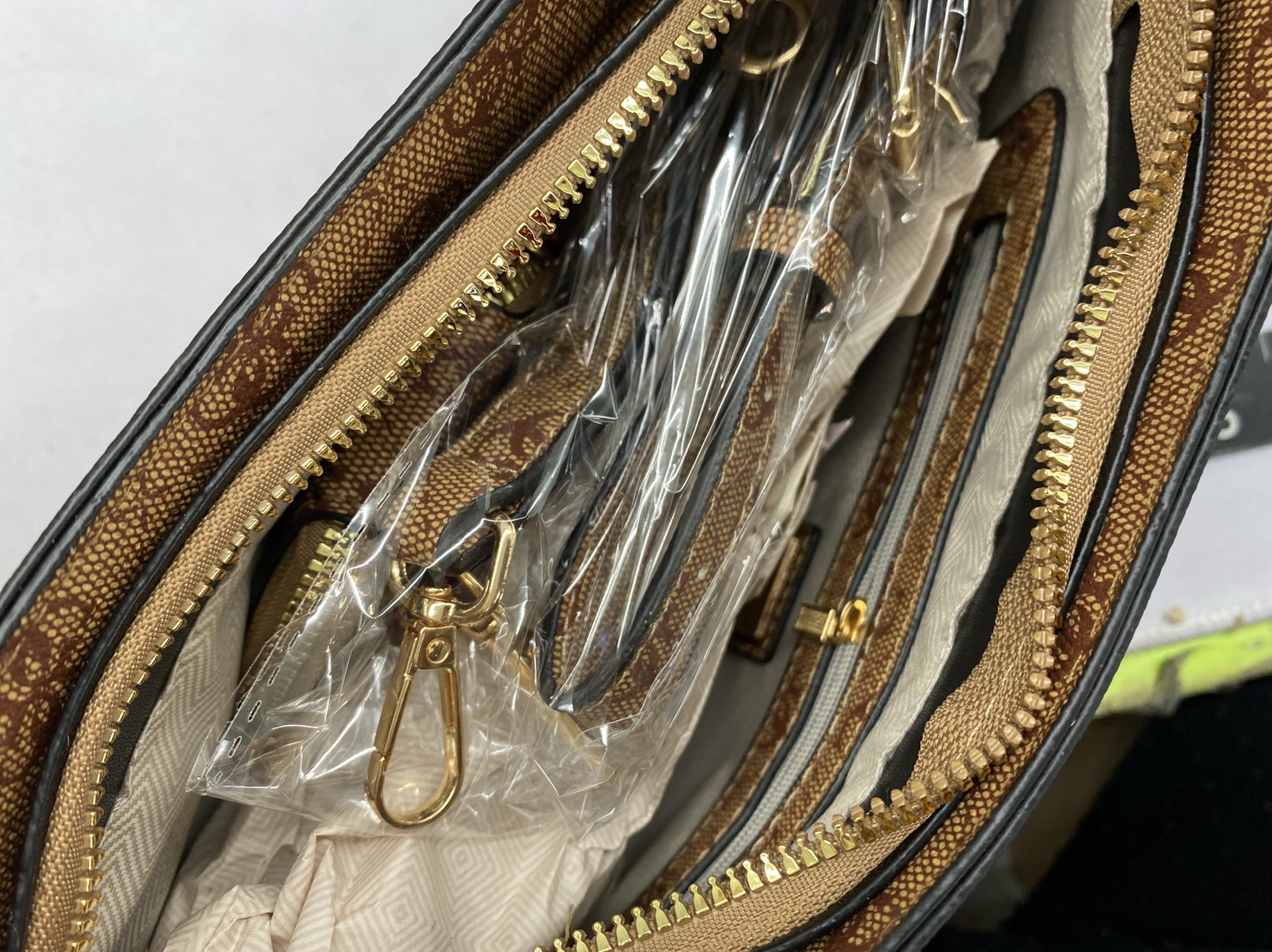 Fashionable bags 2