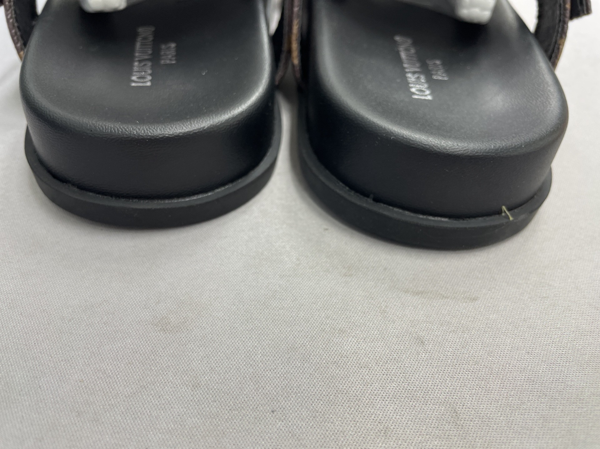2024 new european and american style middle eastern nigerian singaporean cambodian metal buckle velcro flat sandals 3