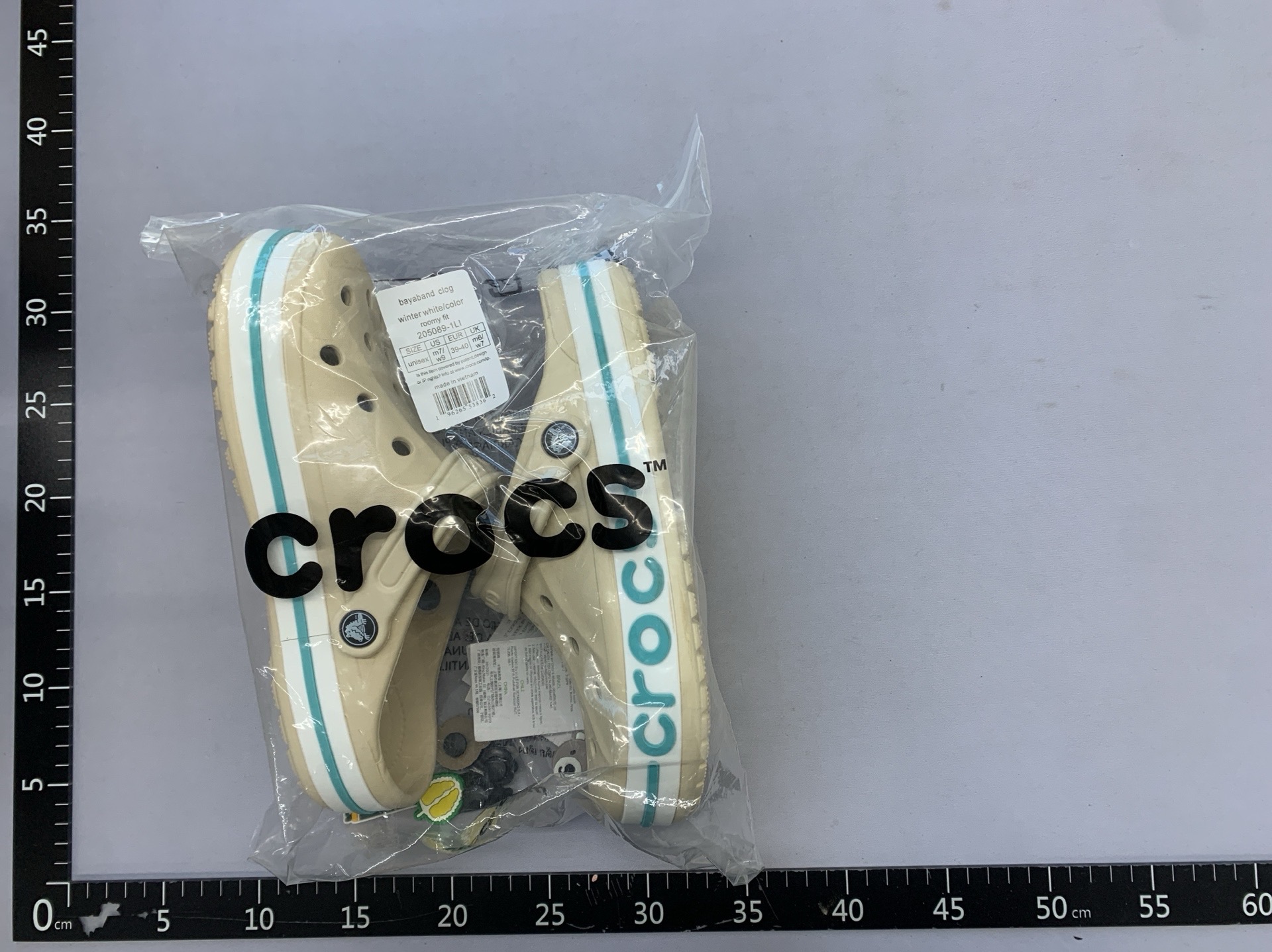 Crocs croton benbya logo women’s shoes outdoor non-slip anti-collision soft bottom sandals men’s shoes 2