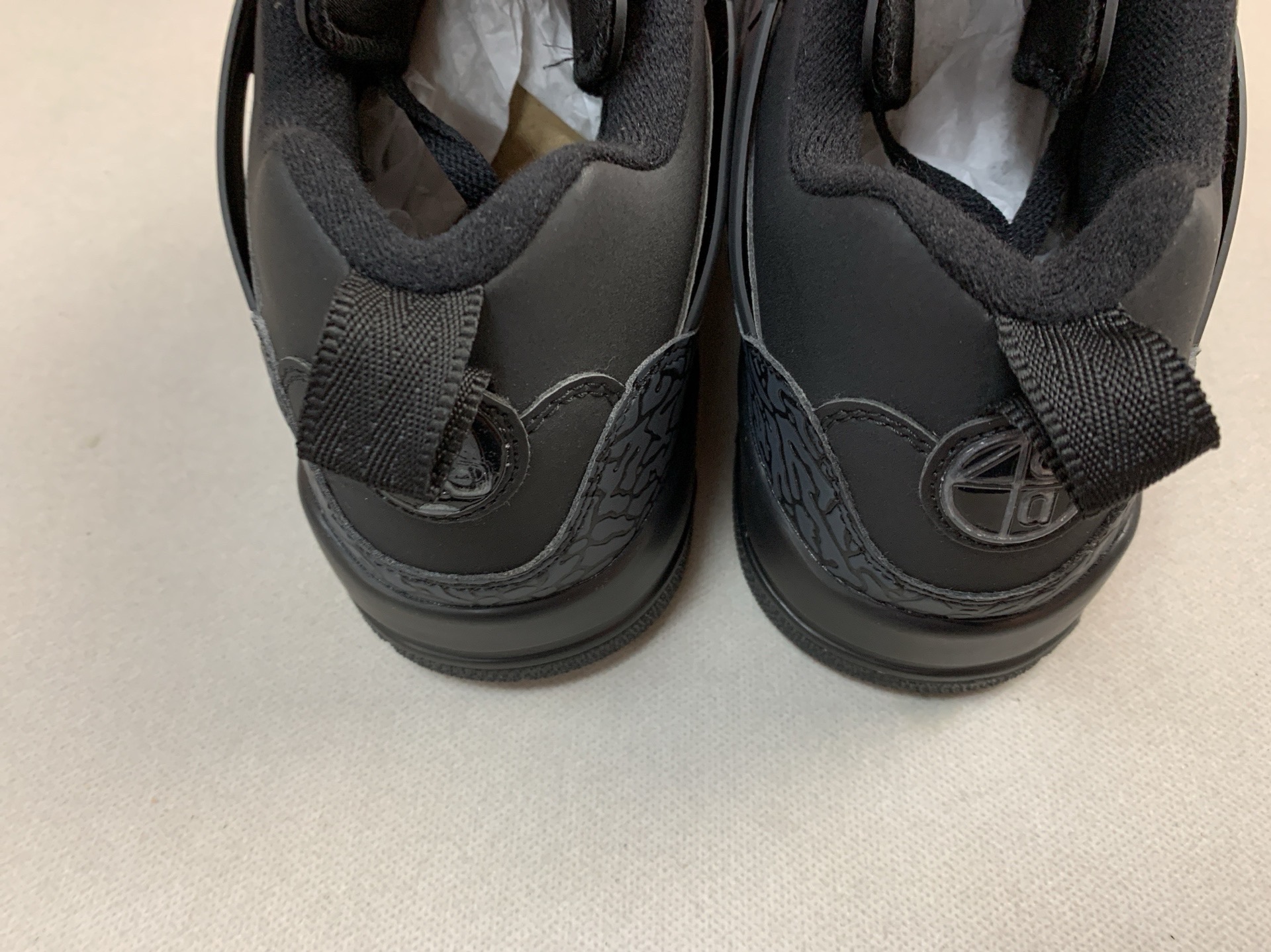 Li low-top air cushion basketball shoes sneakers year of the snake limited aj6 men’s and women’s shoes night running air cushion shock absorption 6