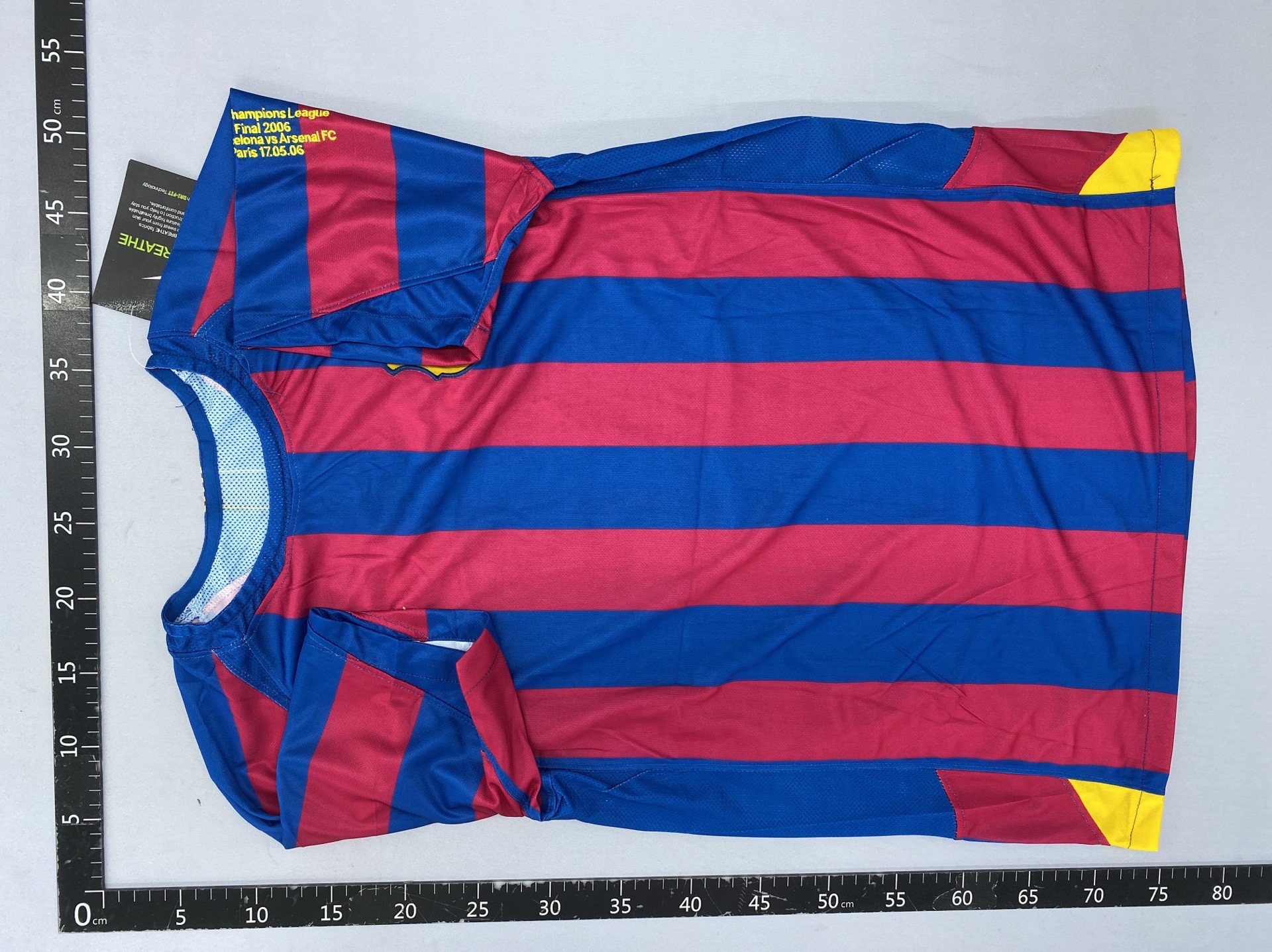 Vintage soccer jerseys – suarez, iniesta, xavi, neymar, messi, ronaldinho 3