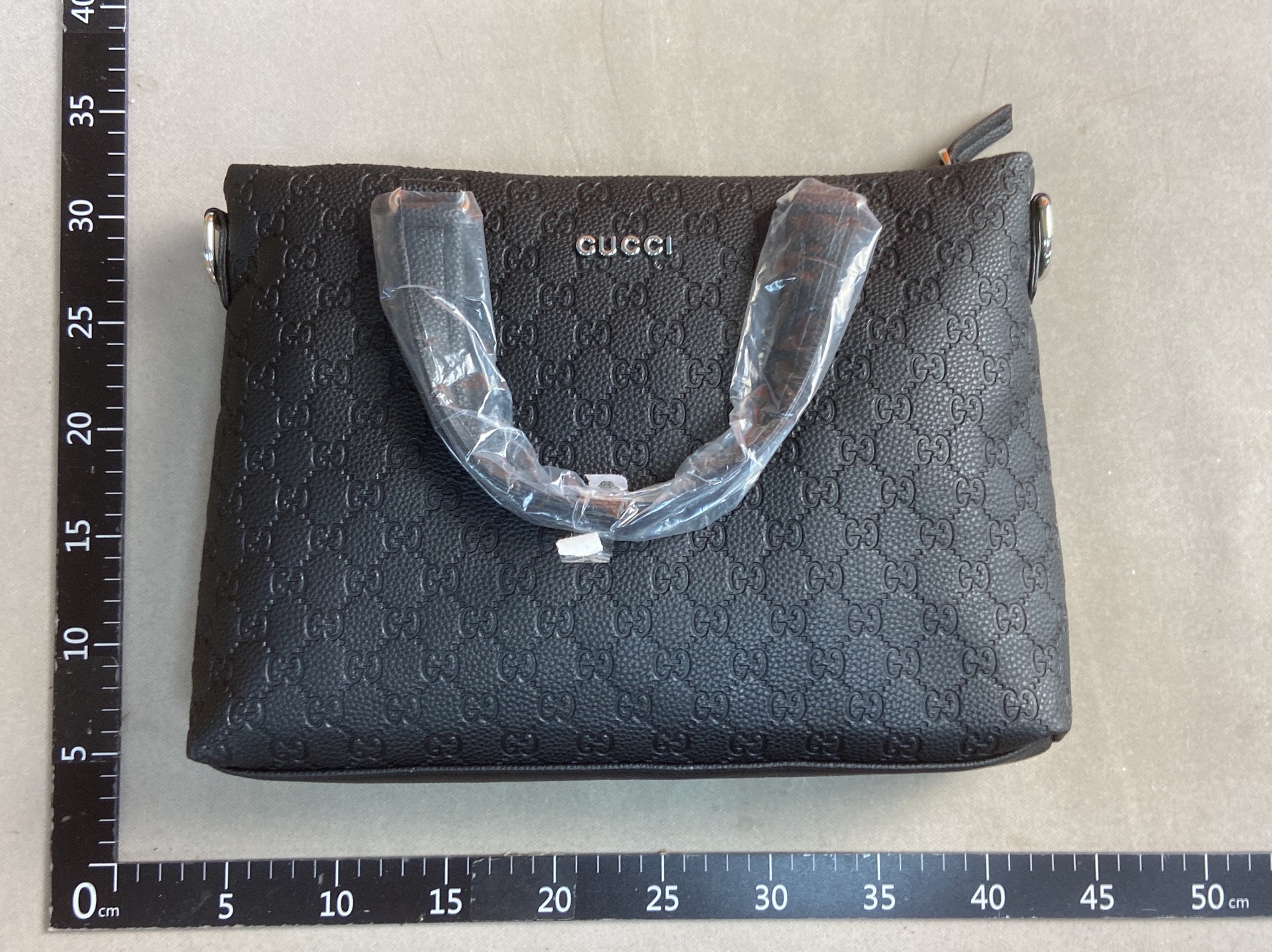 D-1 handbags: explore style, define fashion, express yourself 3