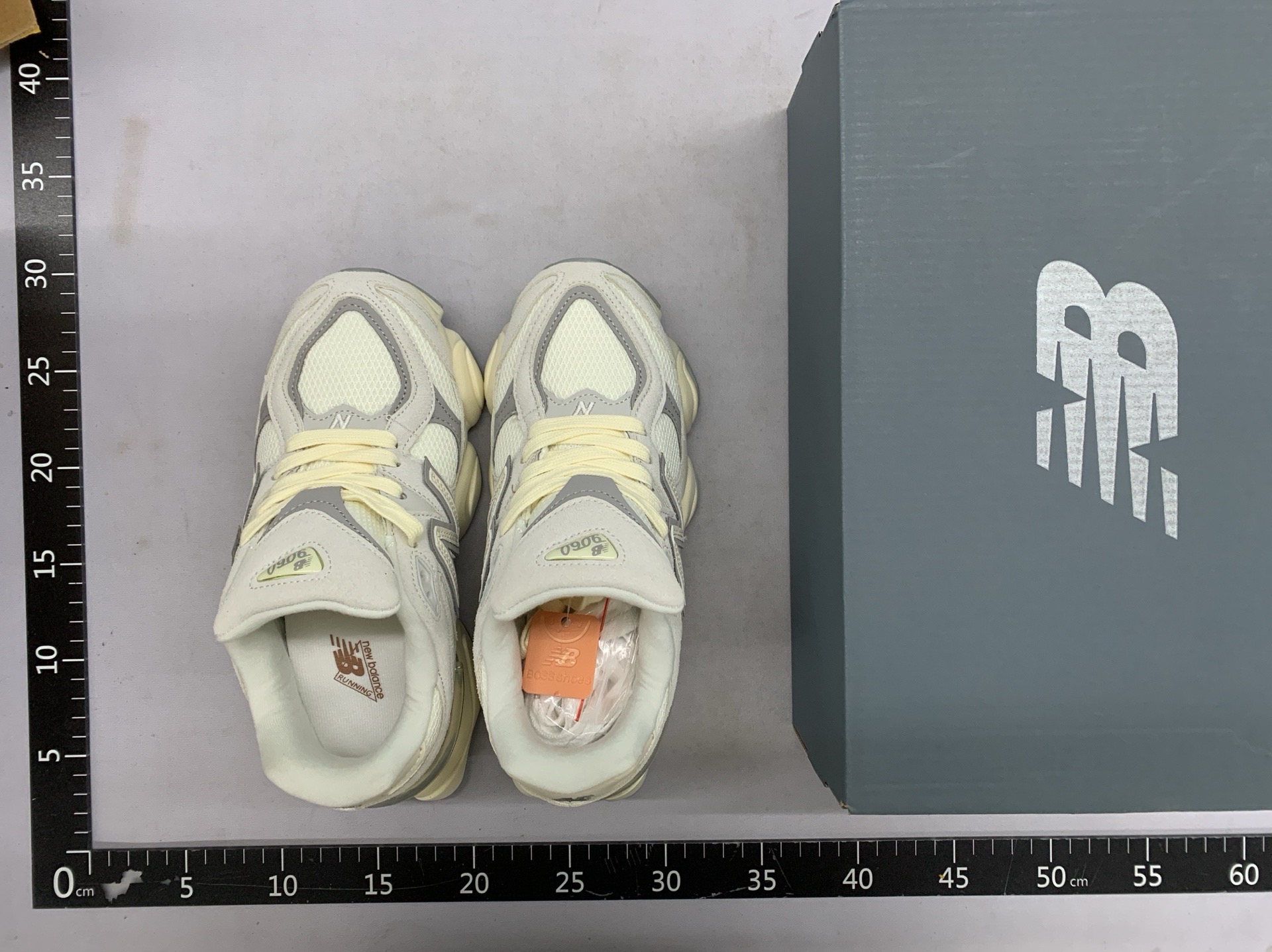 2026 pure original nb9060 women’s shoes men’s shoes couple dad shoes heightening thick solecasual sneakers running 2