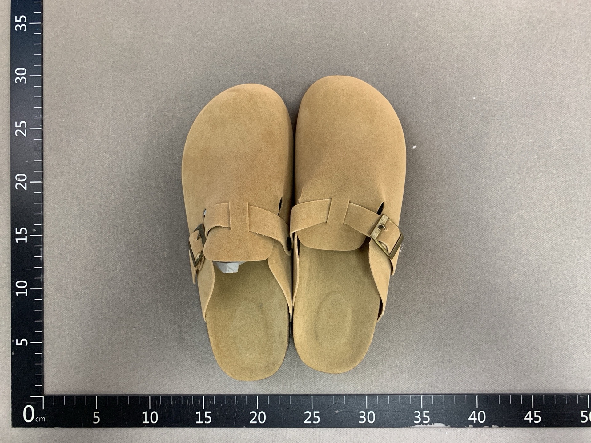 Trending chunky birkenstock women’s shoes – new spring 2026 collection – open toe birkenstock mules, slip-ons, and easy-to-wear footwear 3