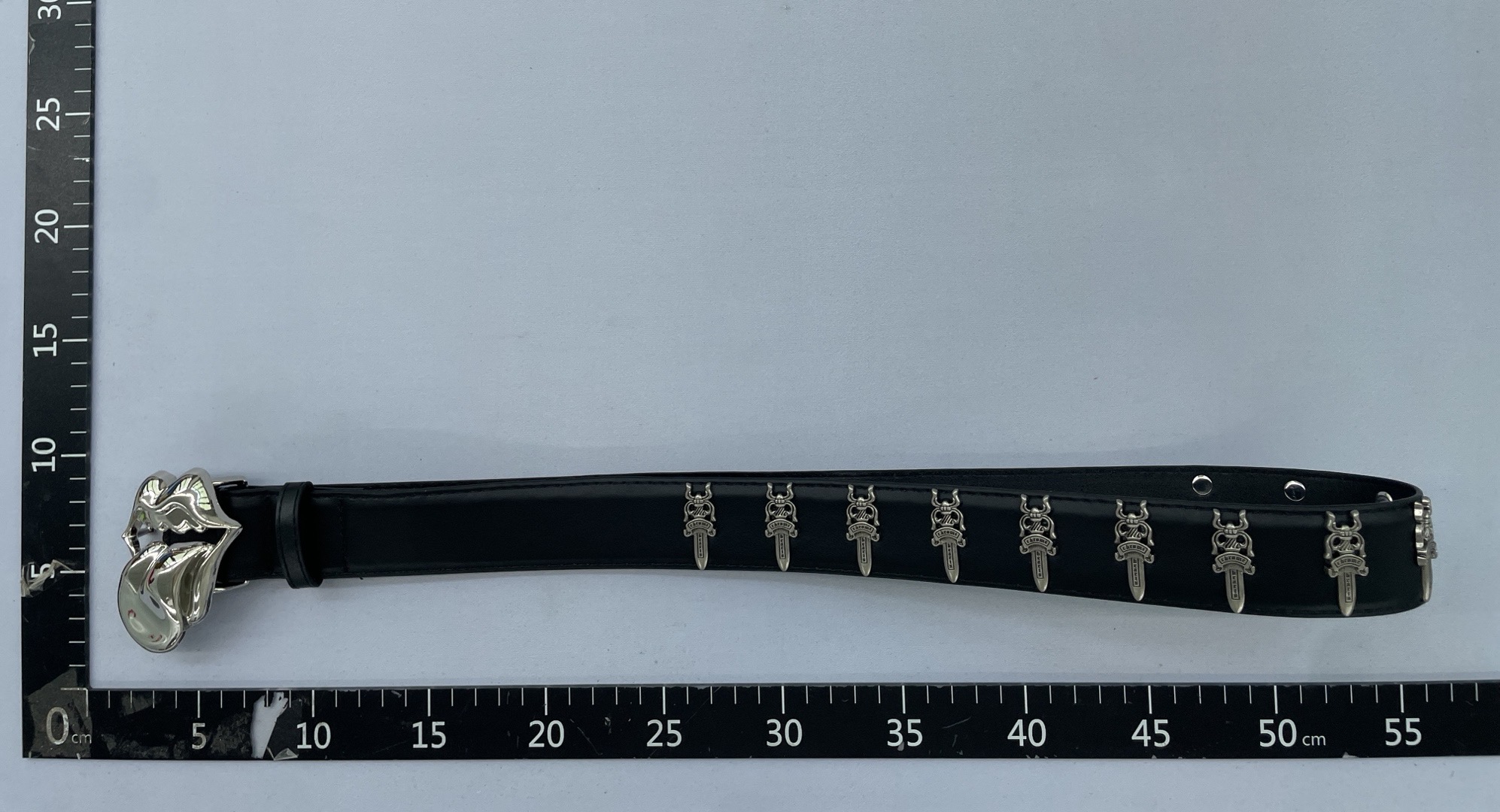 Crow ch cross rivet belt men’s metal cut out pants belt women’s holy sword retro belt stylish cowboy belt 3