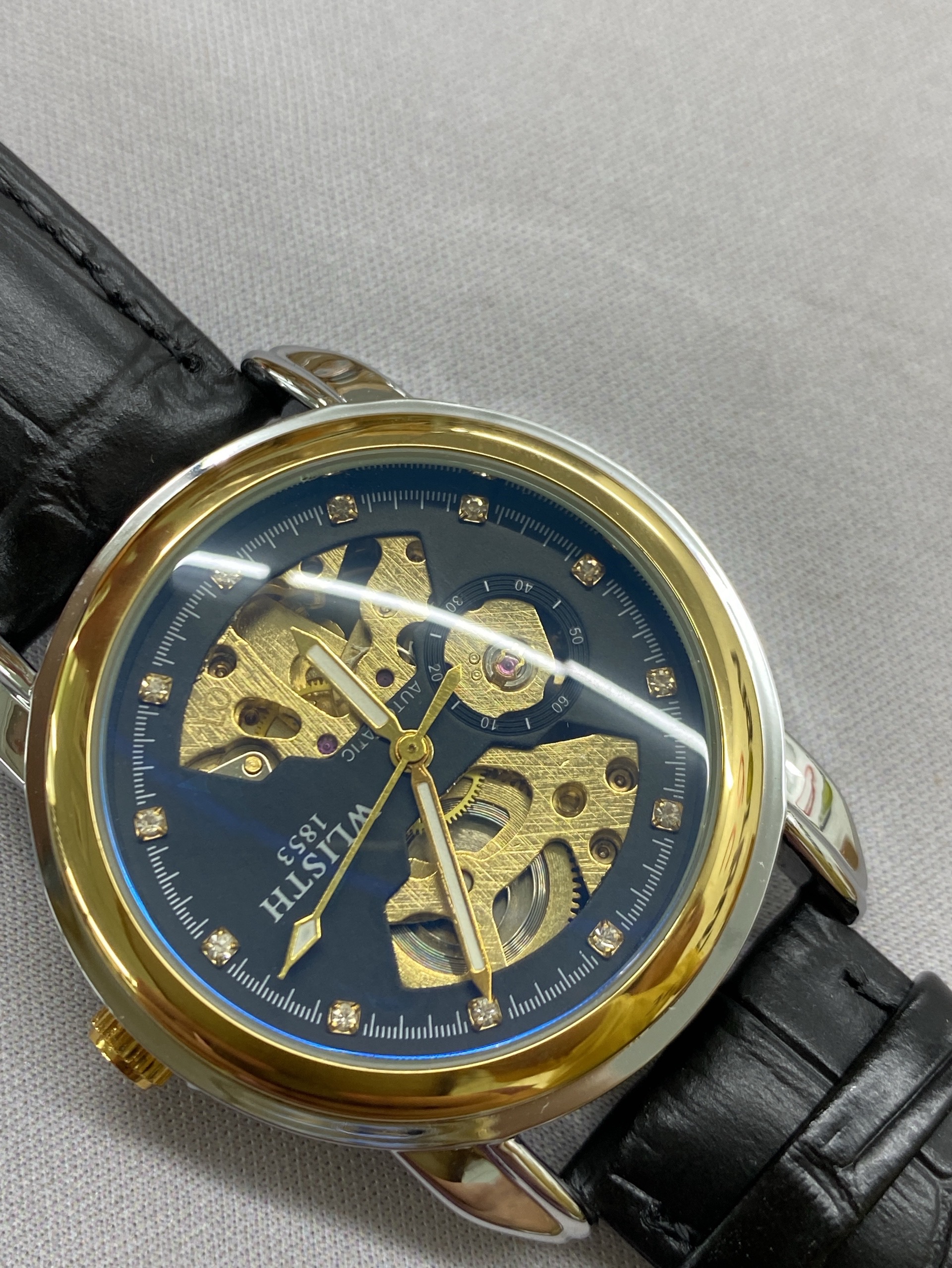 Stylish hollow-out men’s watch – waterproof, luminous, business leather strap, transparent case, automatic mechanical movement, men’s watch, export watch 2