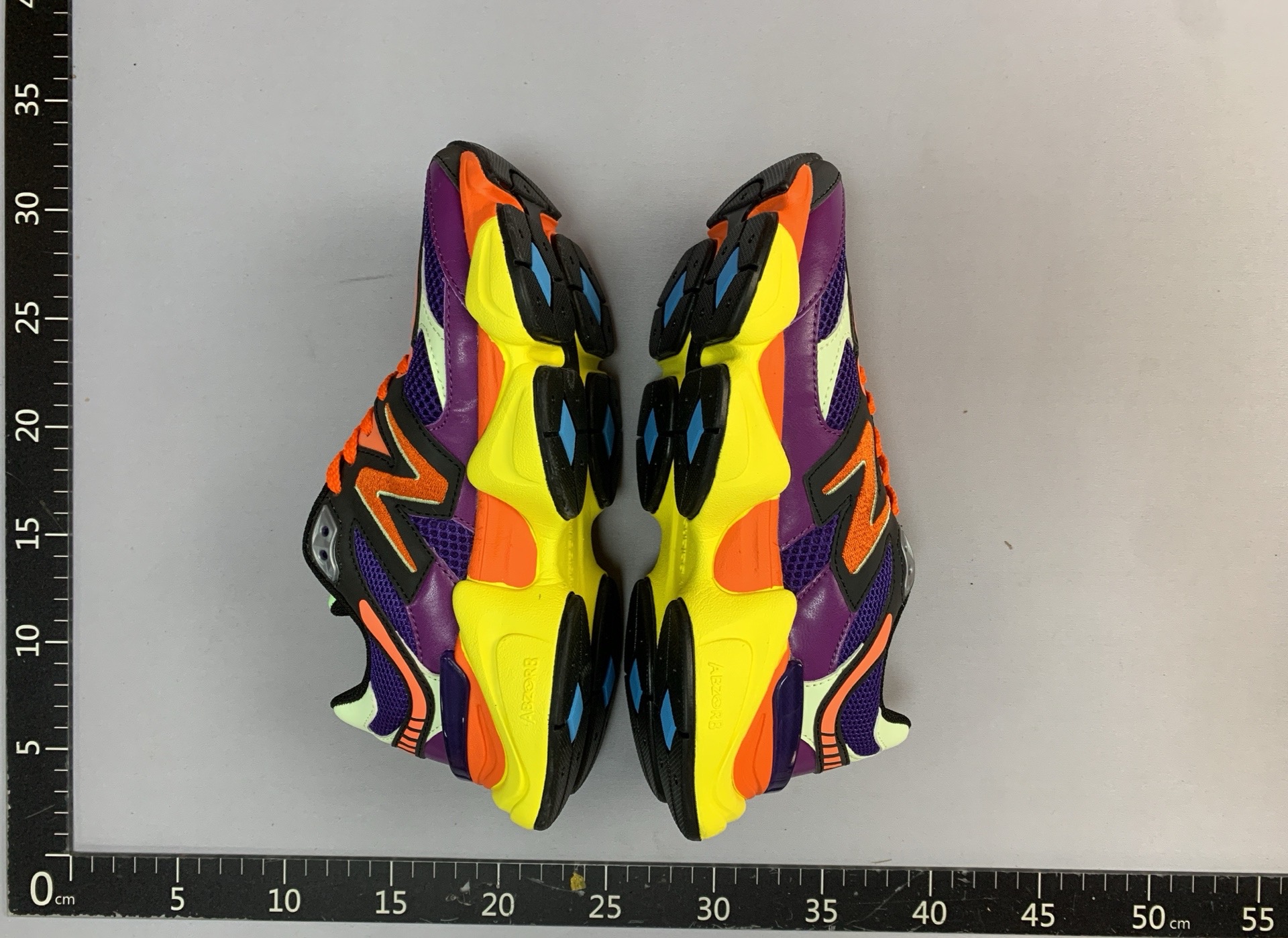 High-quality nb9060 athletic and casual running shoes, featuring an elephant foot design, available for men and women. spring collaboration, darth vader-inspired chunky sneakers 5