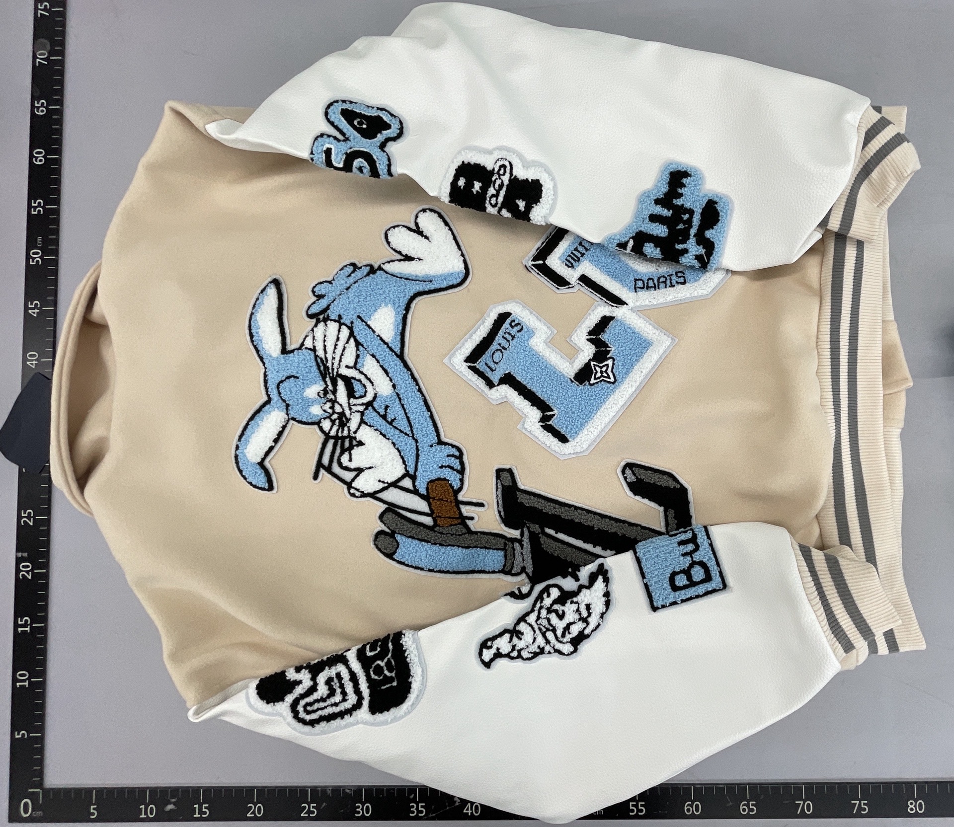 High quality cross-border lvjia l letter bugs bunny towel embroidered ten thousand needle embroider baseball uniform outwearjacket for men and women 2