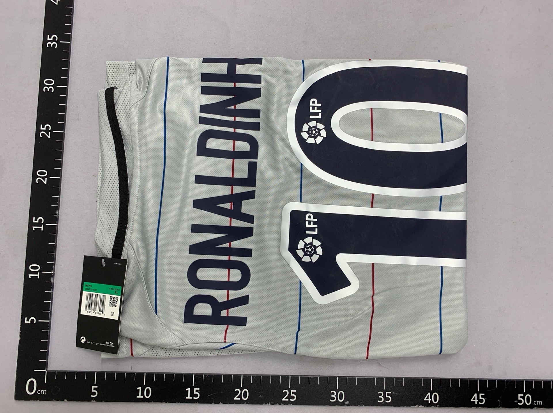 Vintage football jerseys – classic barcelona, lisbon, ac milan, ronaldo, messi, maradona, baggio jerseys 2