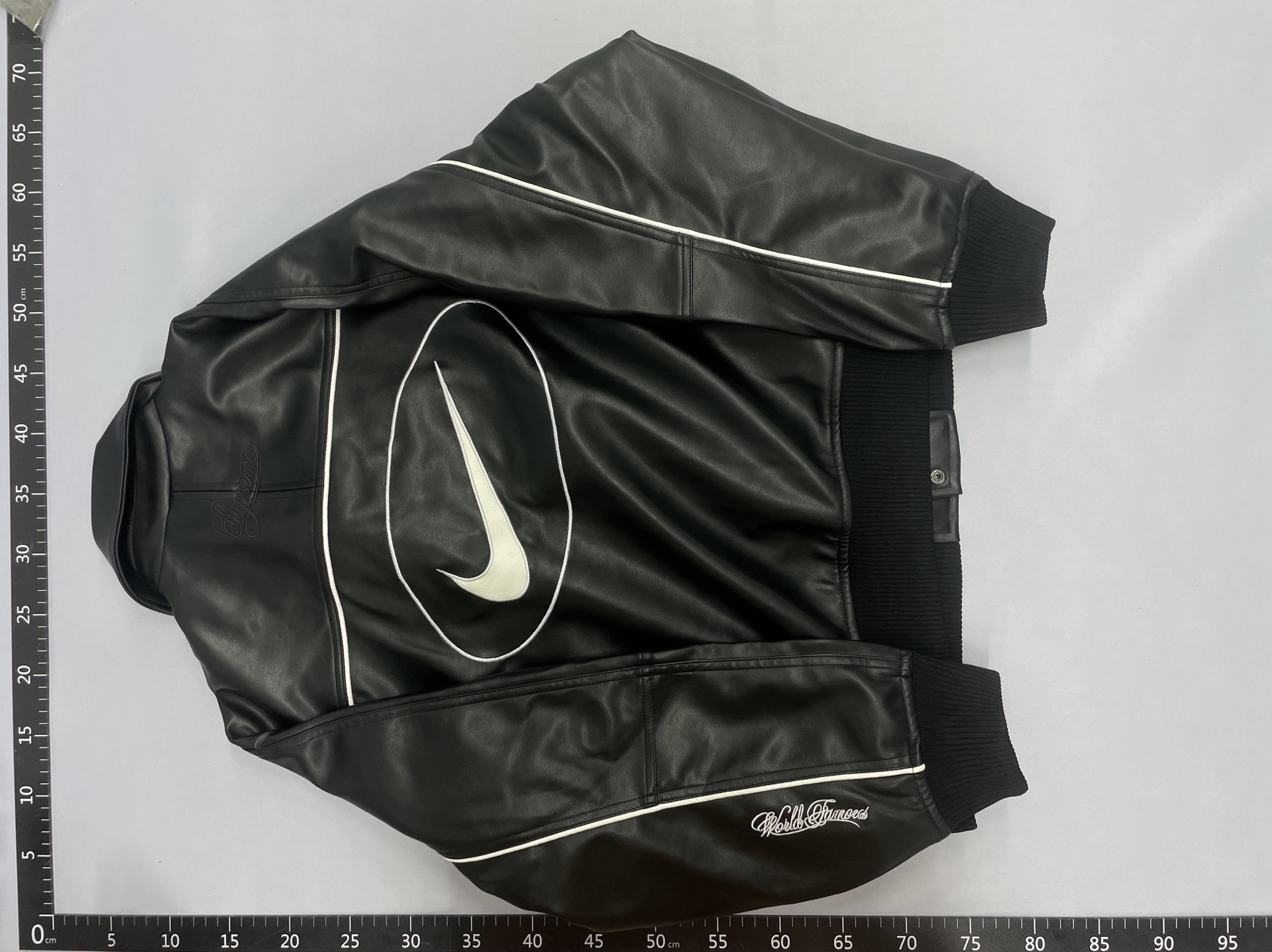 Reflective white stripe front logo black jacket 11121902159 2