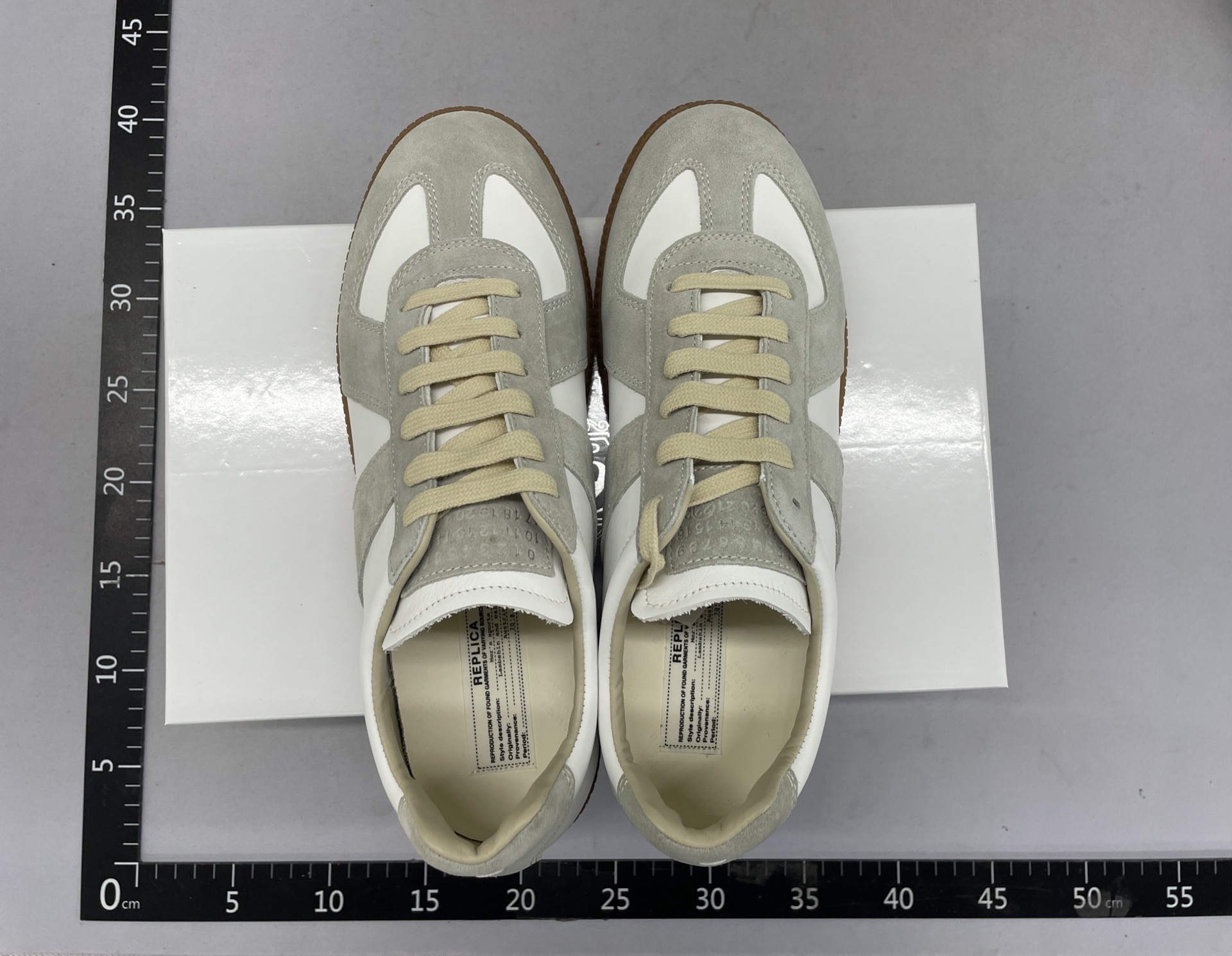 Women’s retro leather sneakers – classic athletic style, versatile white shoes for men and women, “forrest gump” style, outdoor training shoes 6