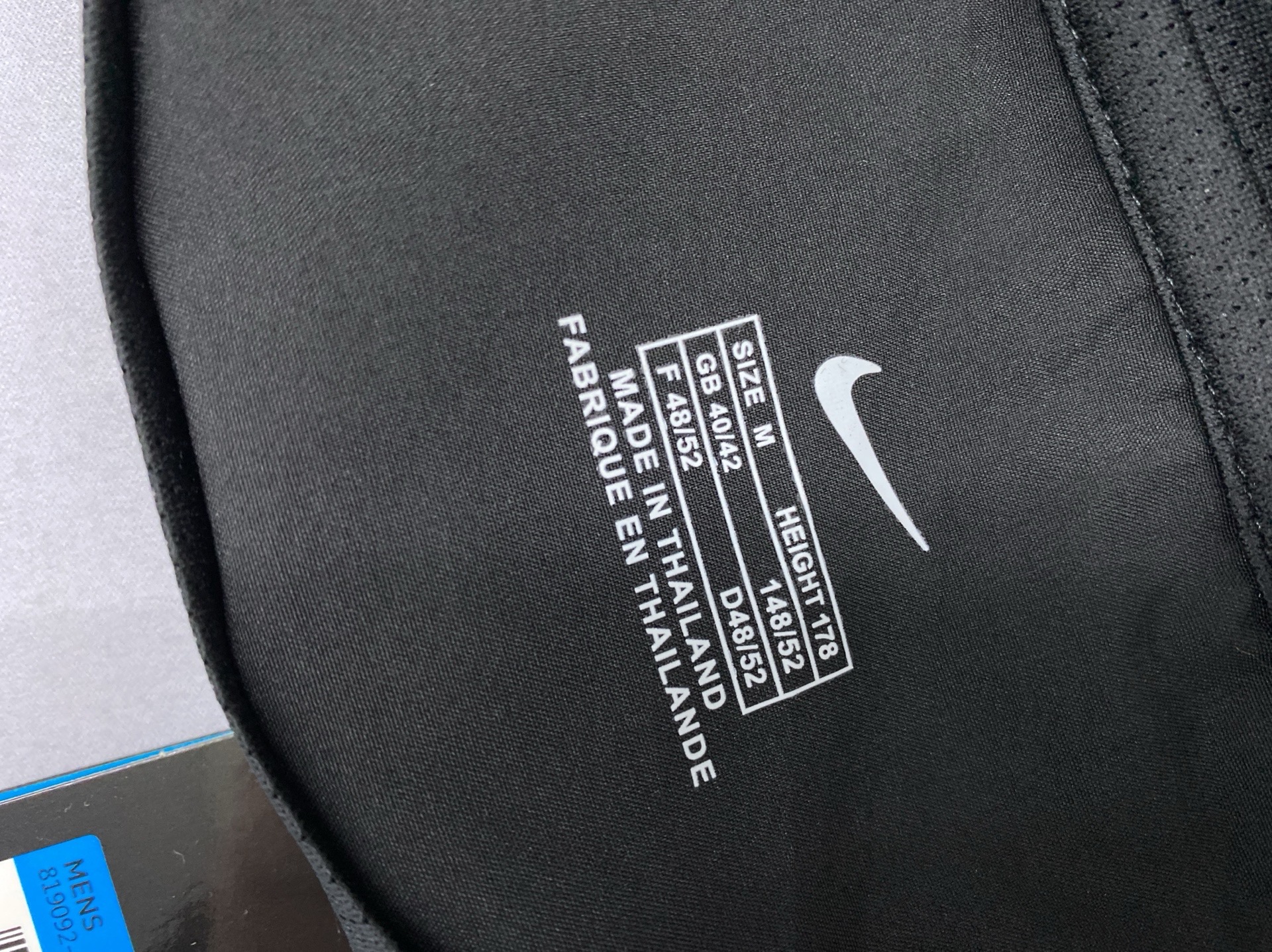 Factory direct: retro long-sleeve real madrid & manchester united jerseys – featuring raúl, solskjaer, guti, and xavi 2
