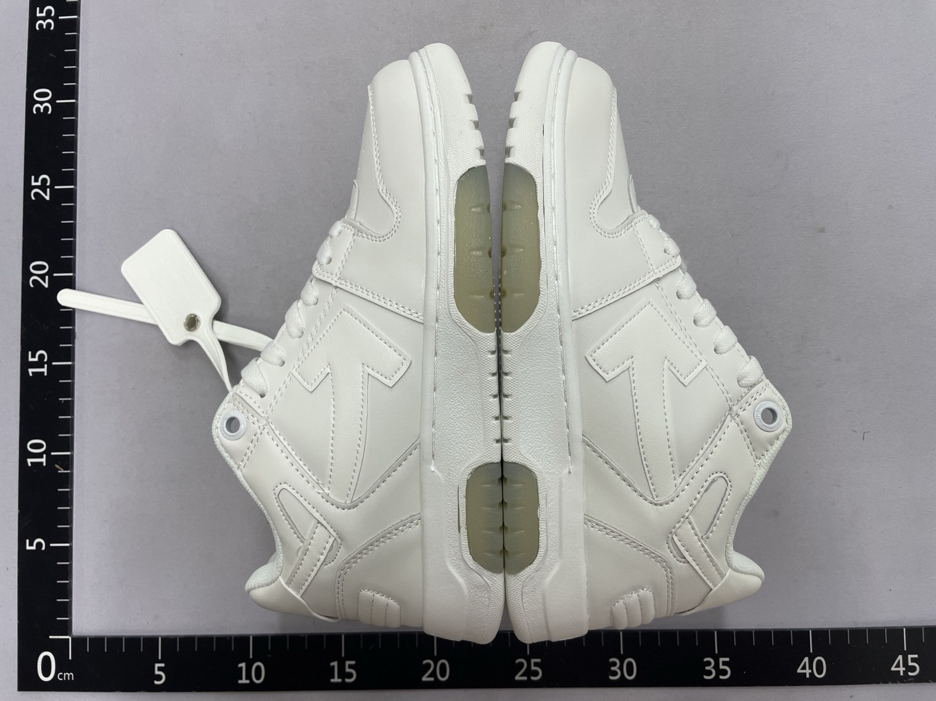 White shoes spring 2025 sports shoes thick sole hidden heel casual men’s shoes women’s shoes sneakers 4