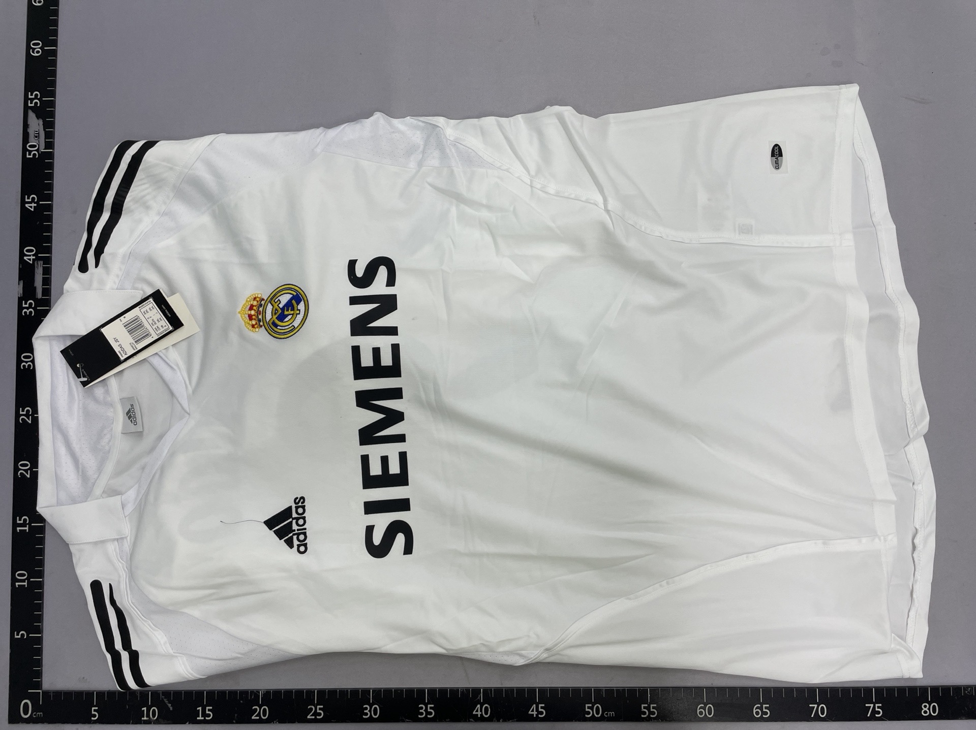 Real madrid retro football jersey – zidane, guti, raúl, figo, kaka, cristiano ronaldo jerseys 4