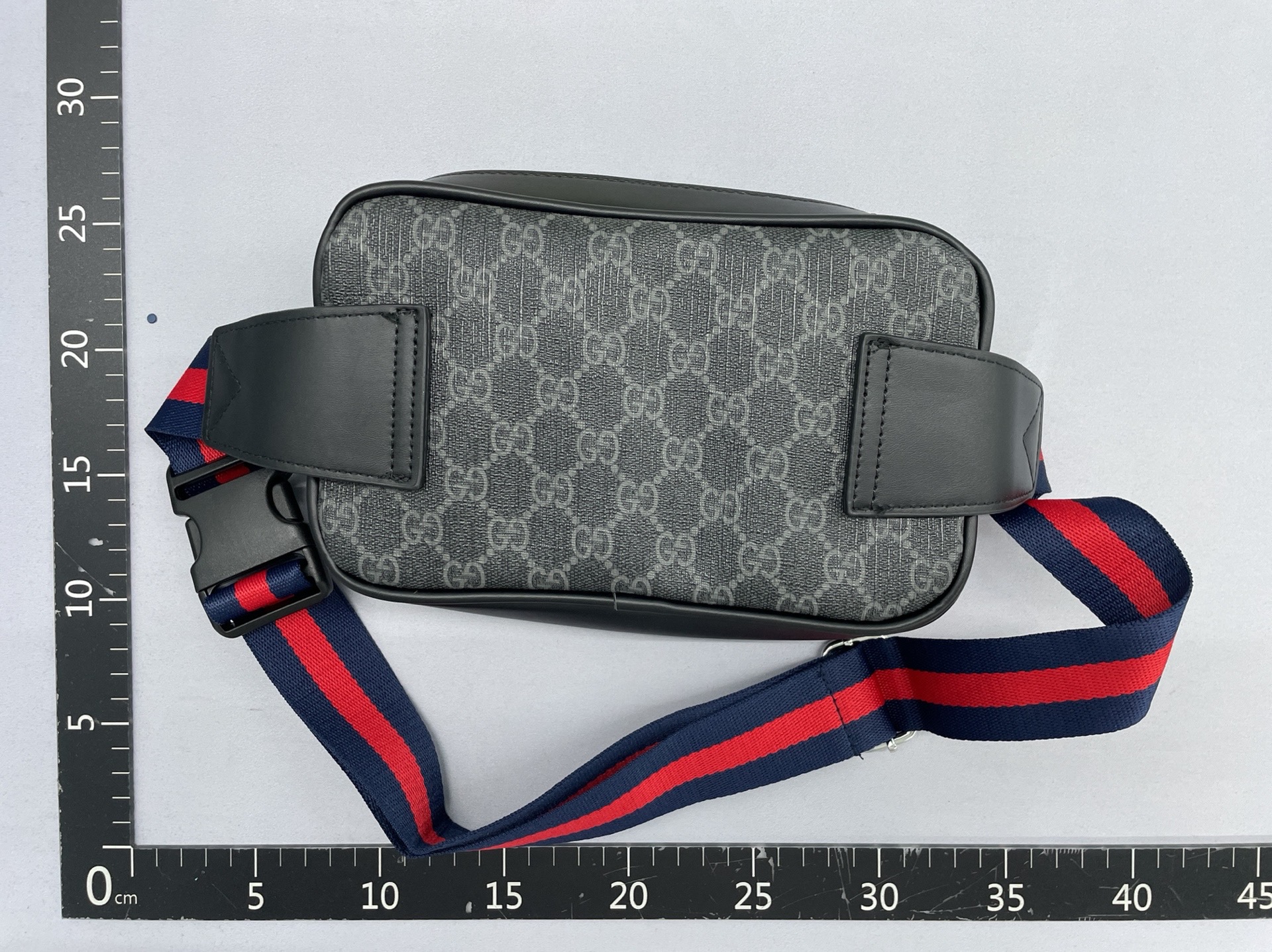 3304 men’s crossbody bag – cool & edgy style – 3304 solid black chest bag 4