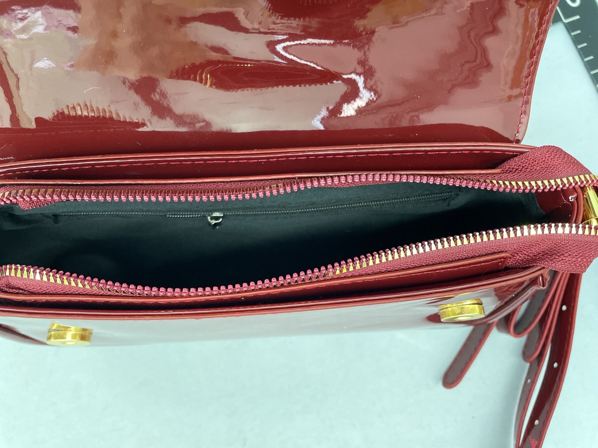 High-end fashion underarm bag for women, new 2025 spring/summer collection, niche crossbody bag, commuter shoulder bag, versatile small square bag 5
