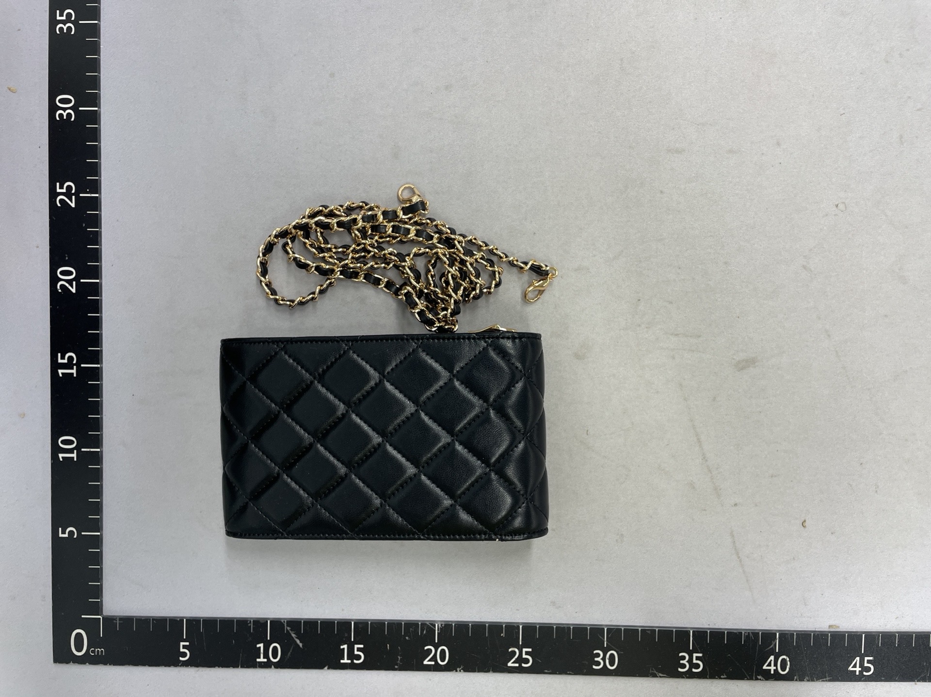 2025 spring new arrival: versatile minimalist phone bag – quilted, light luxury, niche design, single shoulder chain crossbody bag for women 3