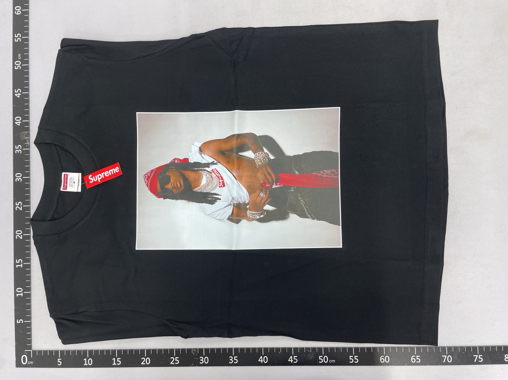 Supt shirt=watch, bag, clothes, jewelry (if you need more styles, please contact me (whatsapp: +86 13798875951) 3