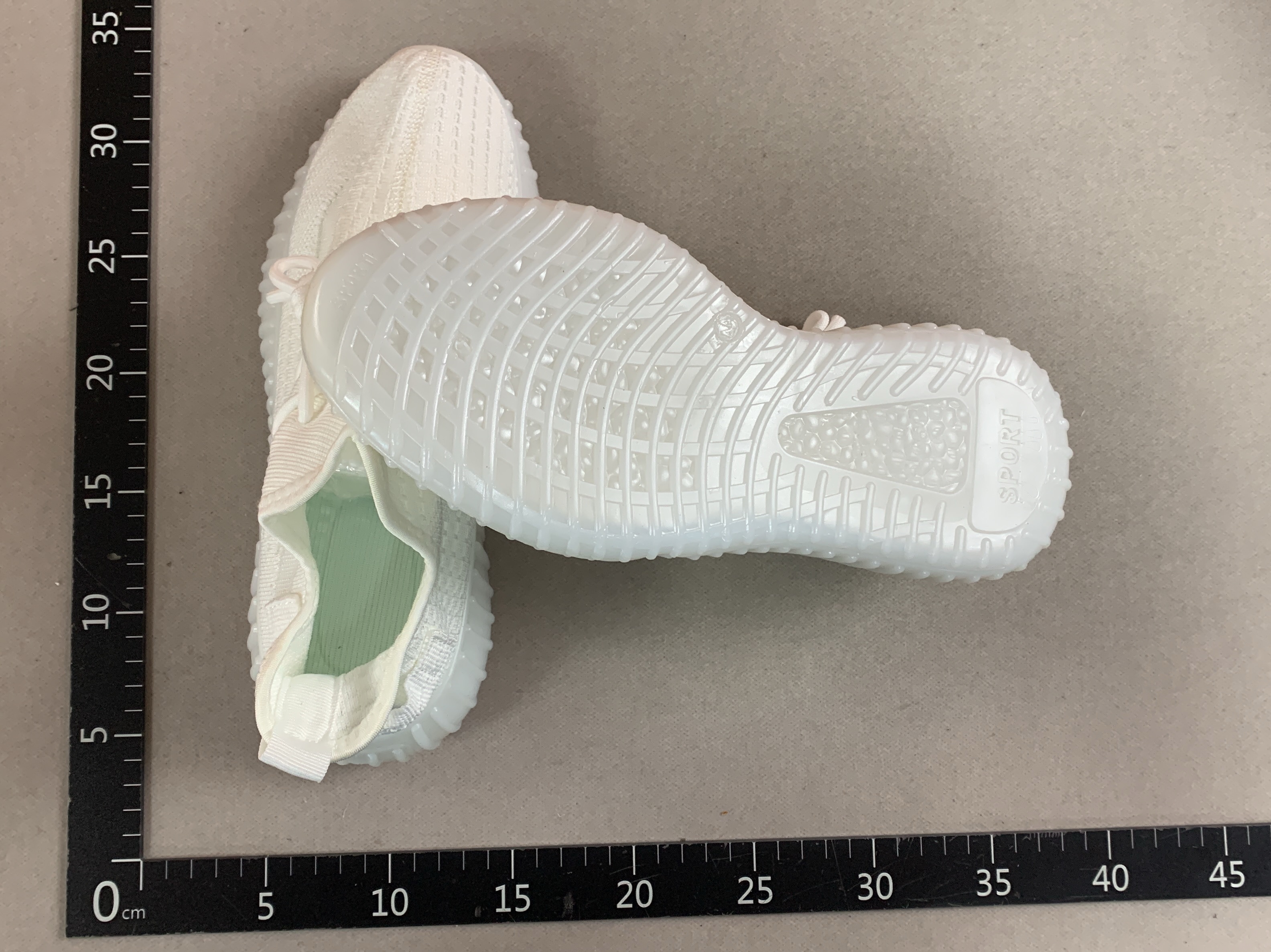 Plus size shoe factory direct: unisex autumn breathable men’s basic versatile flyknit athletic casual shoes 3