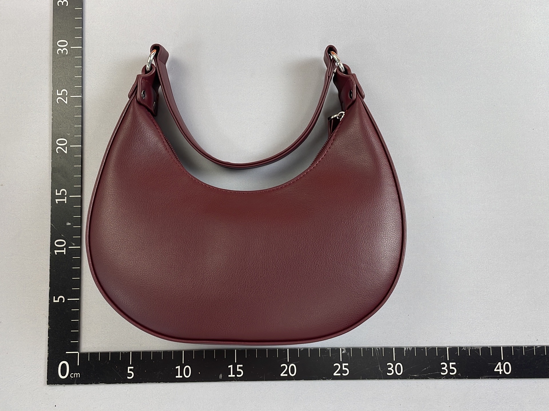 Cross-border new arrivaltrendysatchel half-moon bag for women fashionaccessible luxury large capacity shoulder armpit bag 3