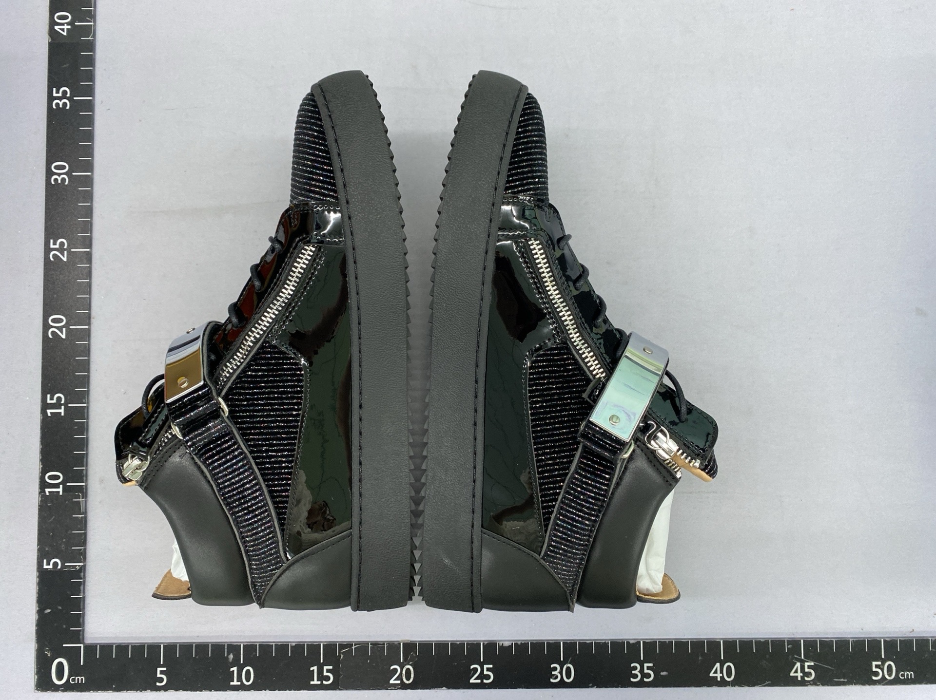 European and american new classic fashion agz men’s shoes casual chunky sole mid-top metal zipper flat women’s shoes ins trendy student style 5